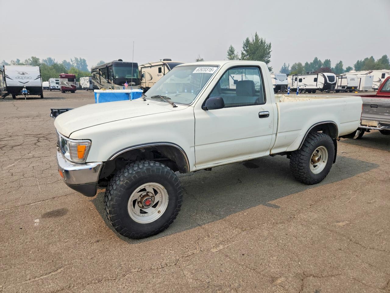 1991 Toyota Pickup Deluxe White vin: JT4RN01P8M0010561