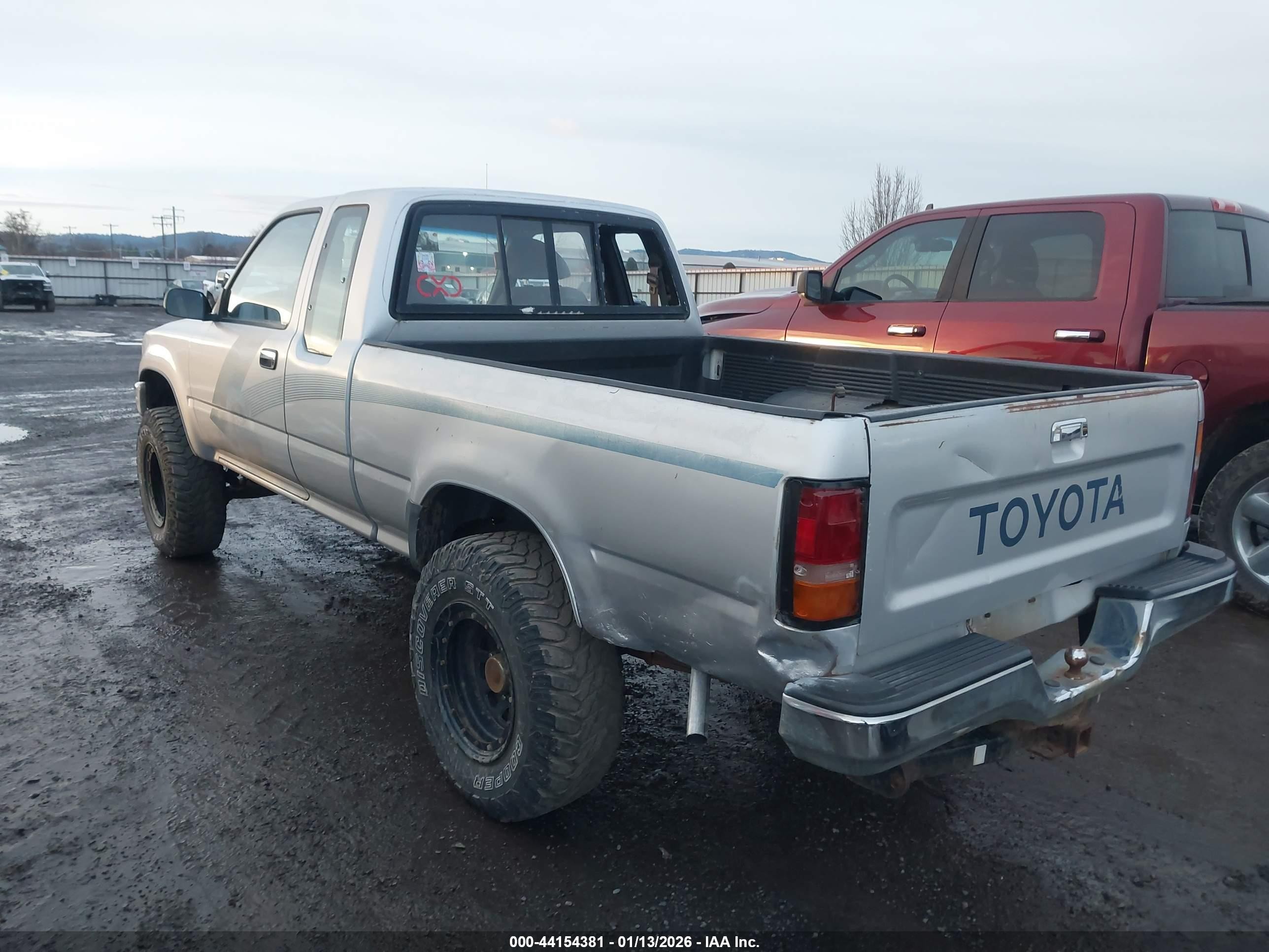 1989 Toyota Pickup 1/2 Ton Ex Lng Whlbse Dlx Silver vin: JT4RN13P2K6008740