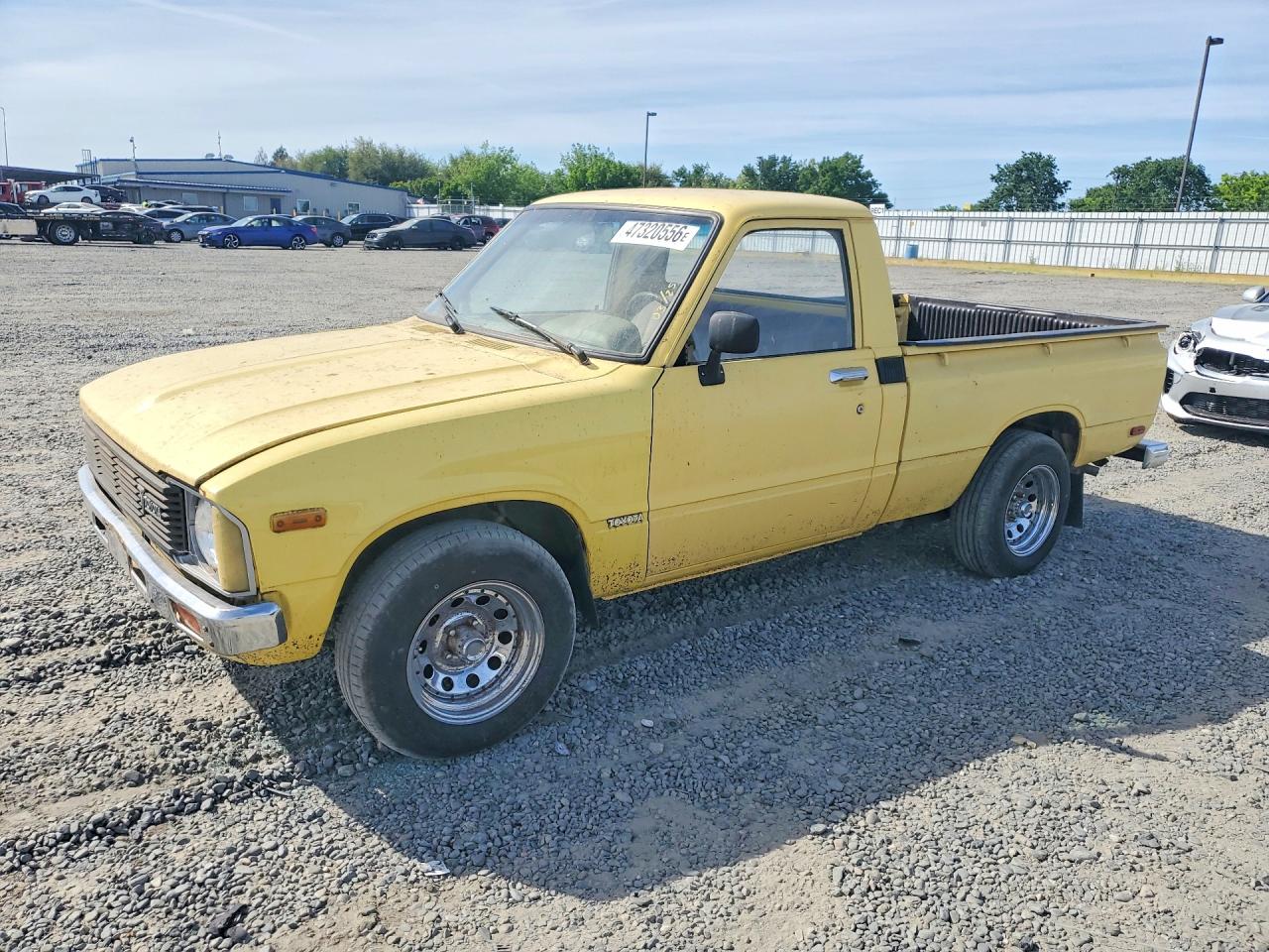 1981 Toyt Pickup Yellow vin: JT4RN34R3B0013122