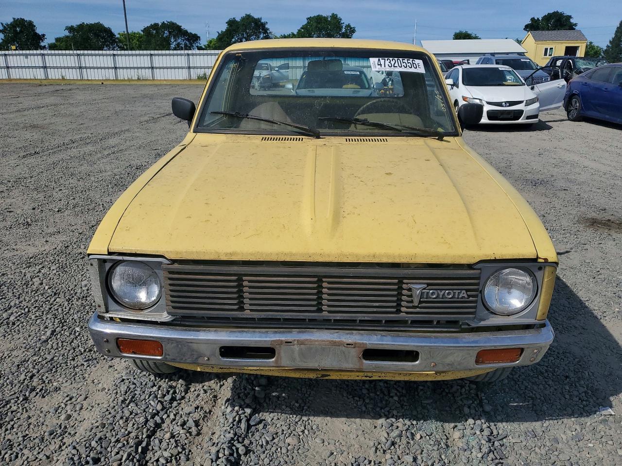 1981 Toyt Pickup Yellow vin: JT4RN34R3B0013122