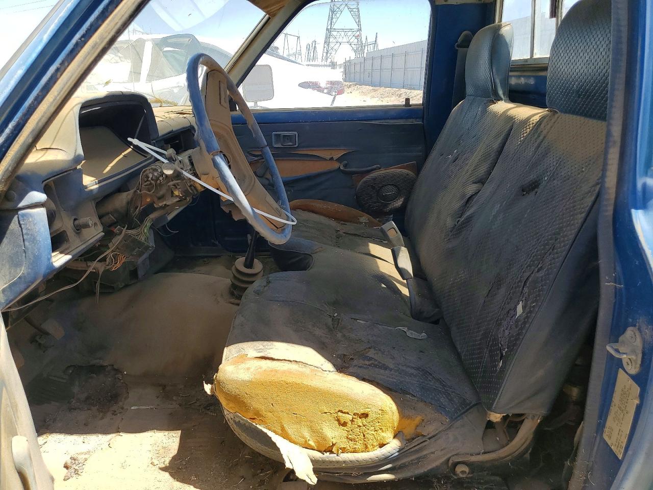 1982 Toyota Pickup Blue vin: JT4RN34R4C0048821