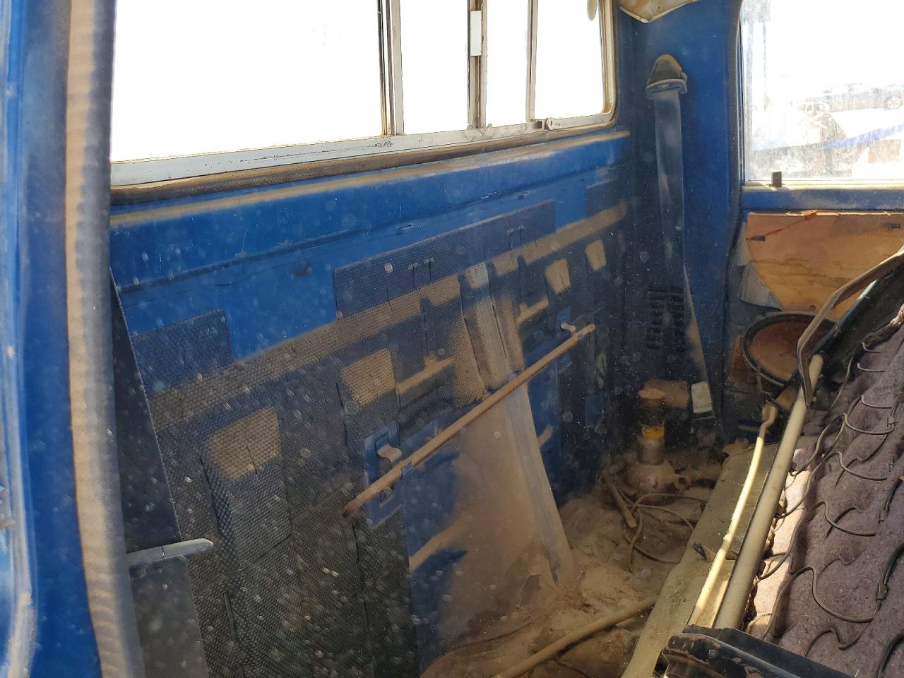 1982 Toyota Pickup Blue vin: JT4RN34R4C0048821