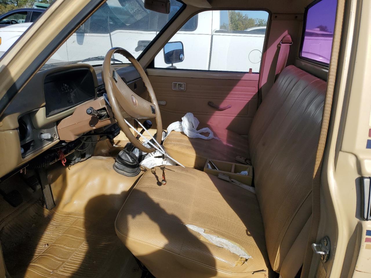 1981 Toyota Pickup 1/2 Ton Rn34 Yellow vin: JT4RN34R6B0007363