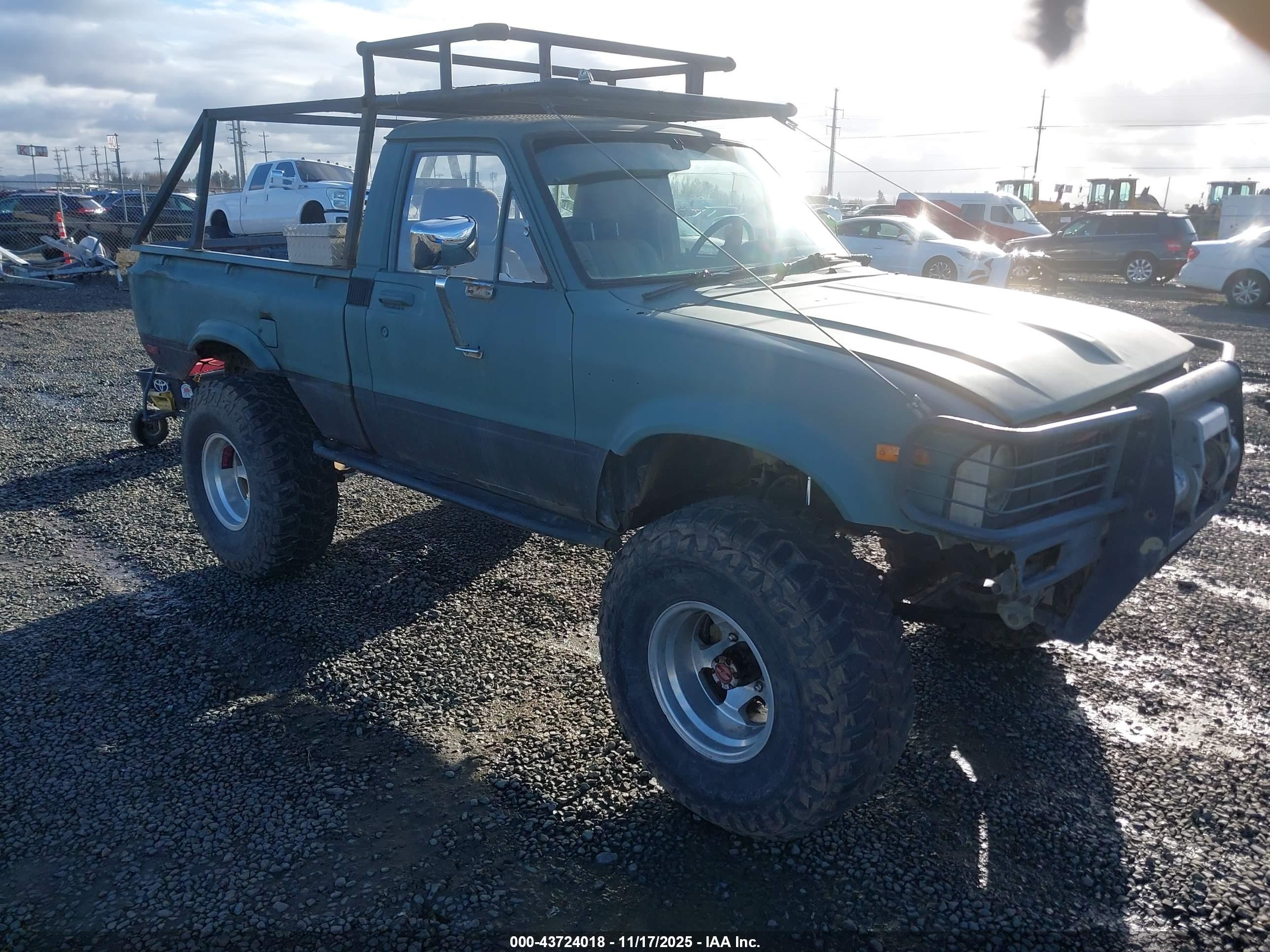 1981 Toyota Pickup Rn38 Green vin: JT4RN38D4B0015895