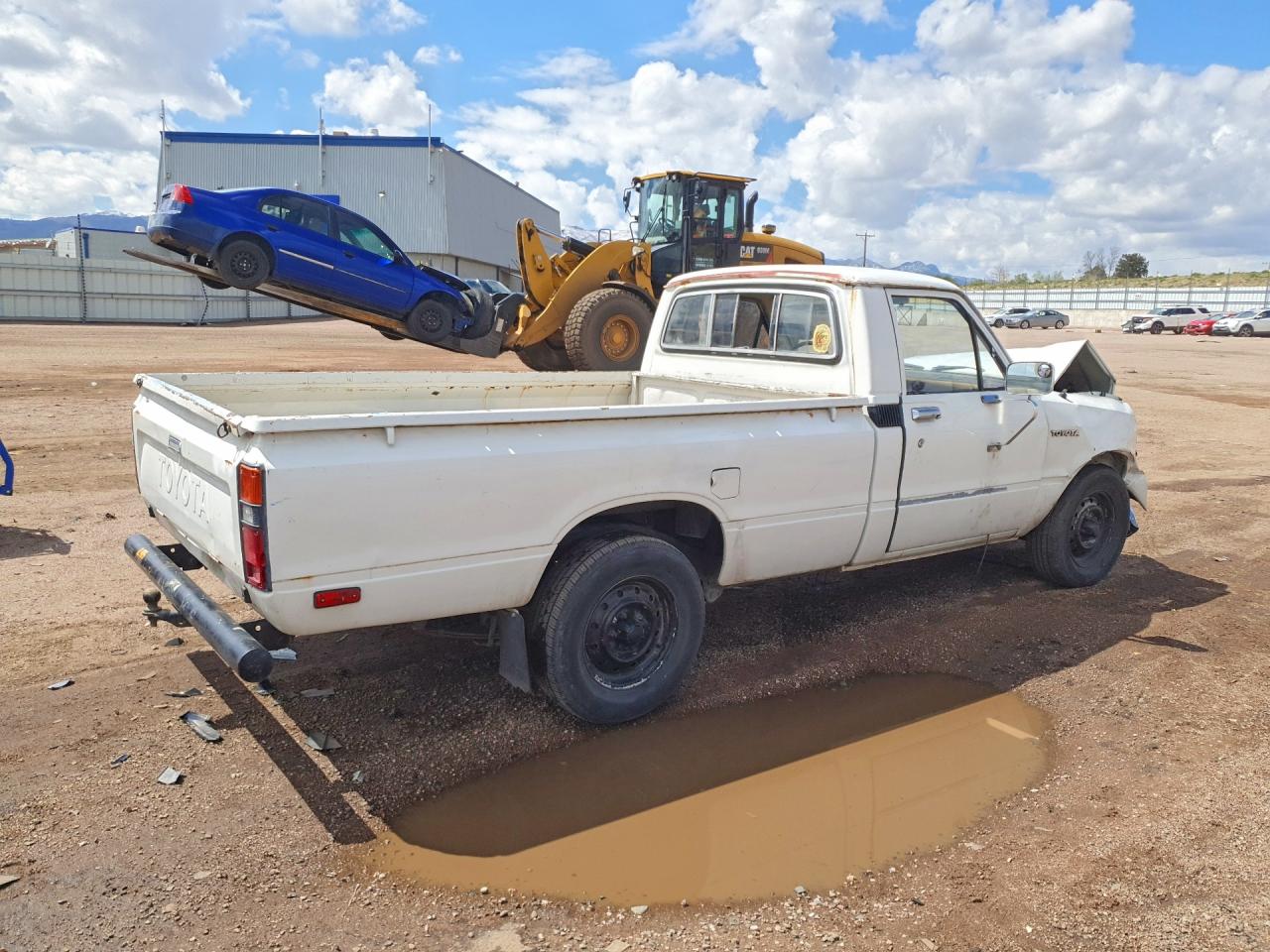 1983 Toyota Pickup Deluxe White vin: JT4RN44D0D1149974