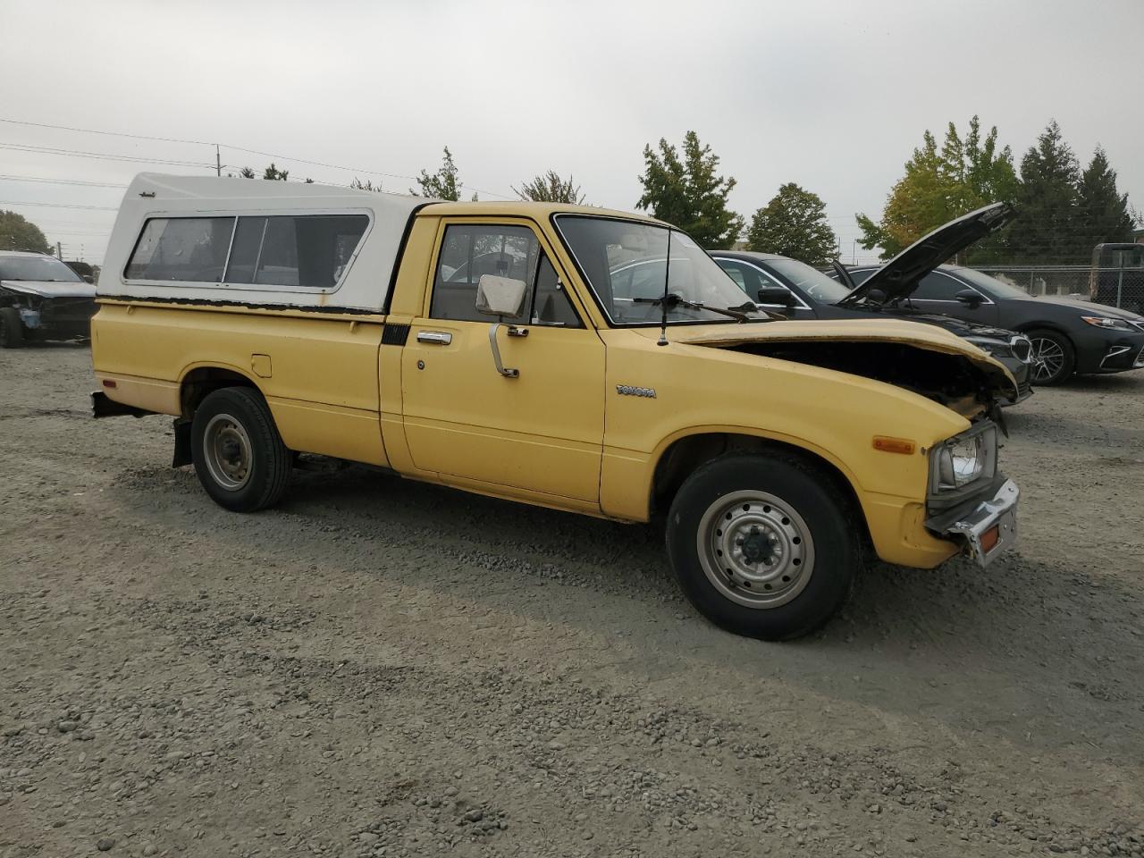 1983 Toyota Pickup 1/2 Ton Rn44 Yellow vin: JT4RN44D7D1105258