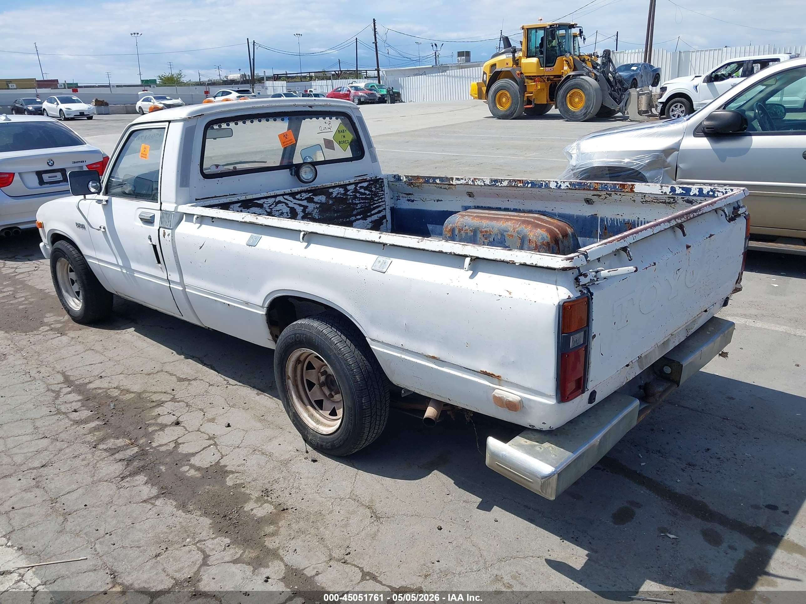 1983 Toyota Pickup 1/2 Ton Rn44 White vin: JT4RN44R2D1102991
