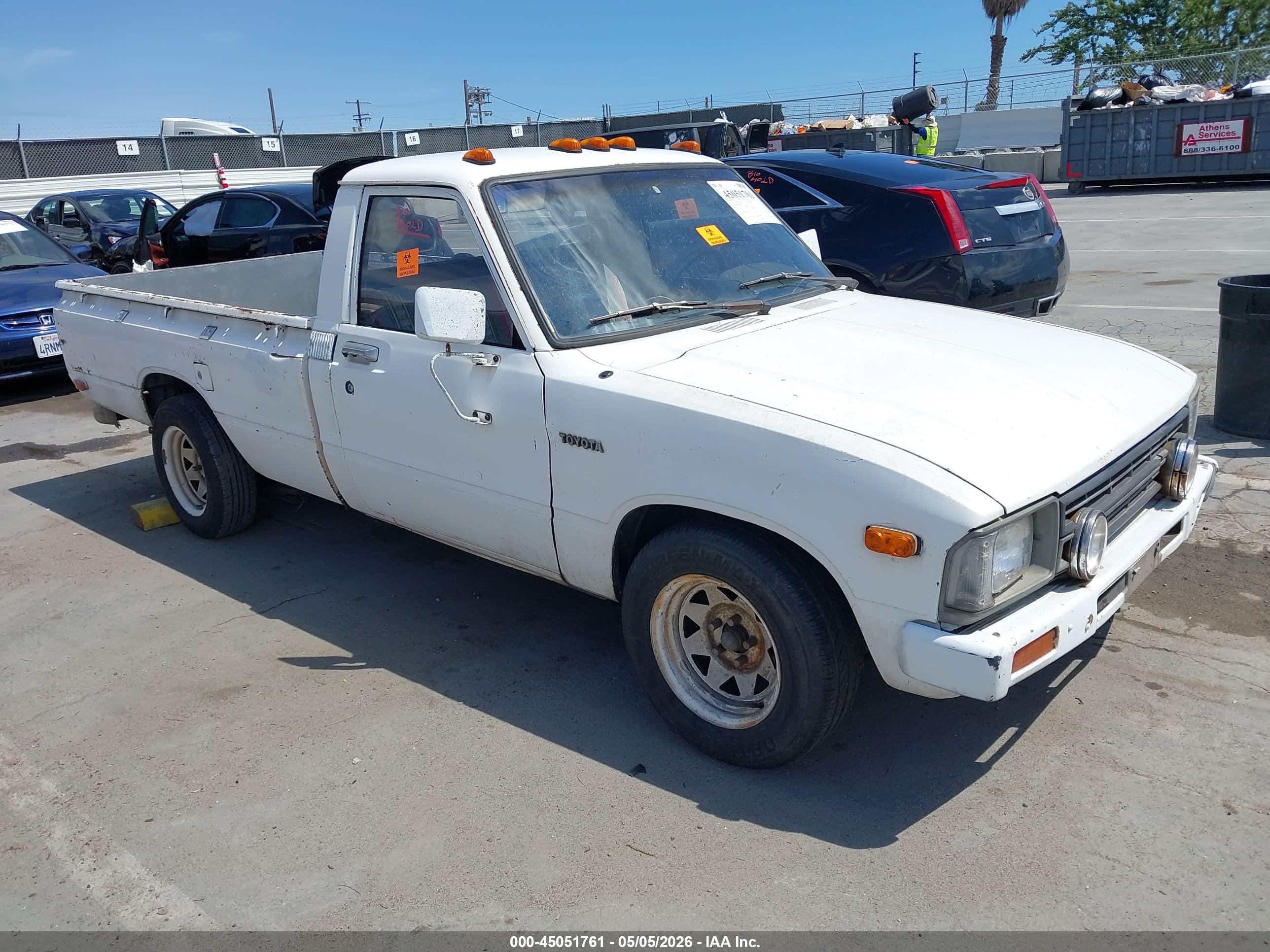 1983 Toyota Pickup 1/2 Ton Rn44 White vin: JT4RN44R2D1102991
