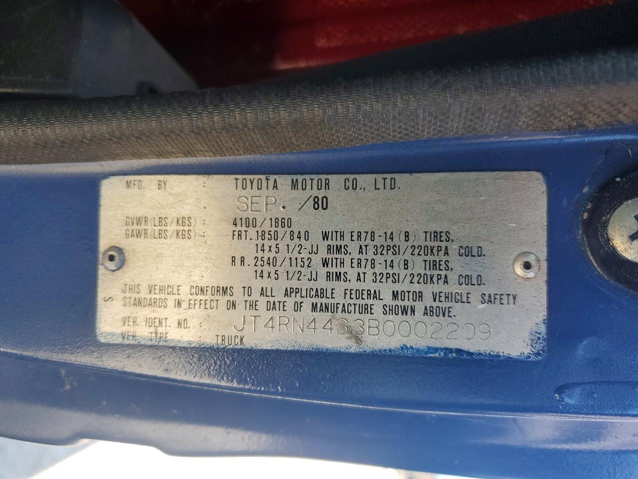 1981 Toyota Pickup / Cab Chassis 1/2 Ton Sr5 Blue vin: JT4RN44S3B0002209