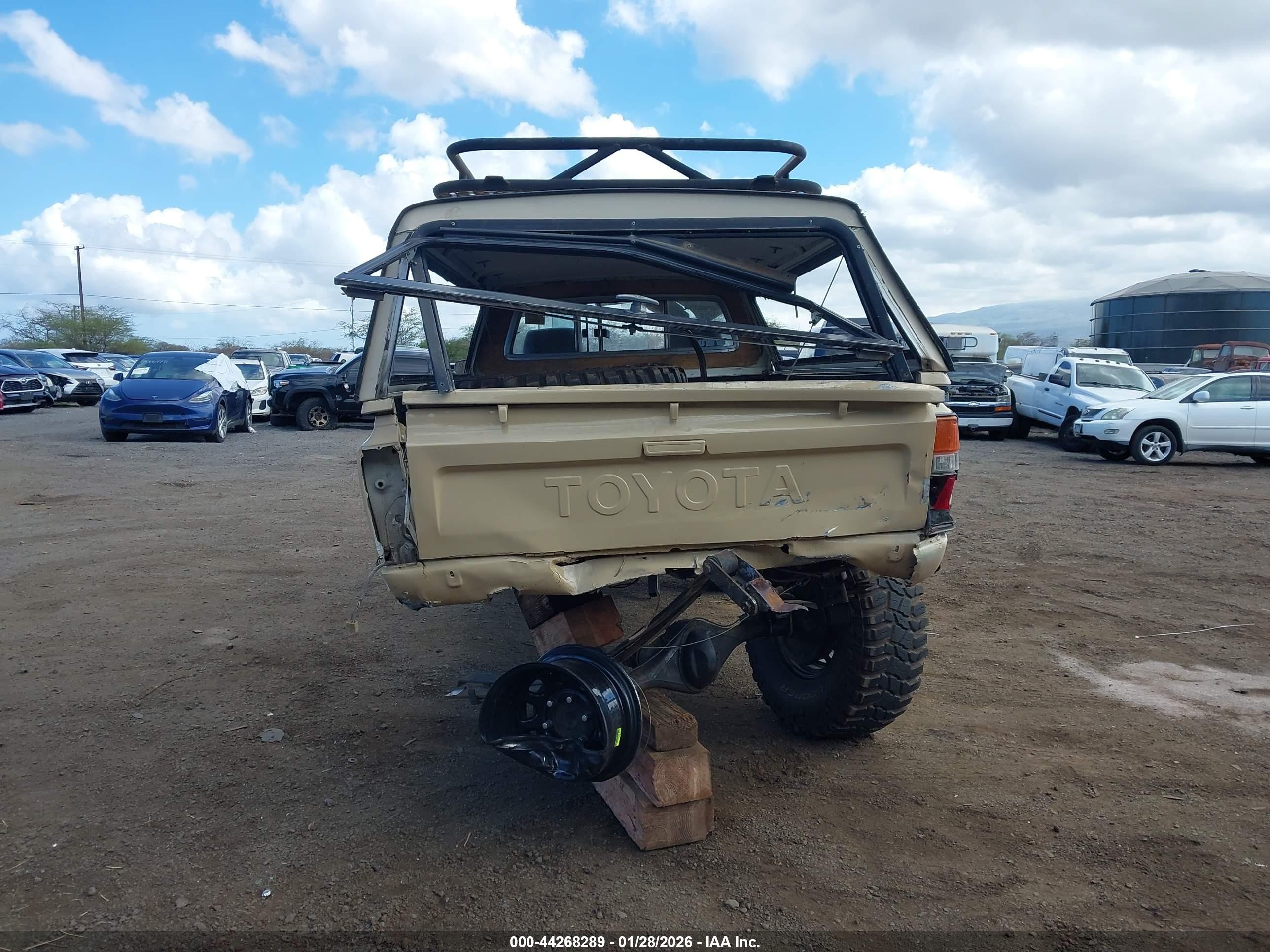 1981 Toyota Pickup Rn48 Beige vin: JT4RN48D3B0013898