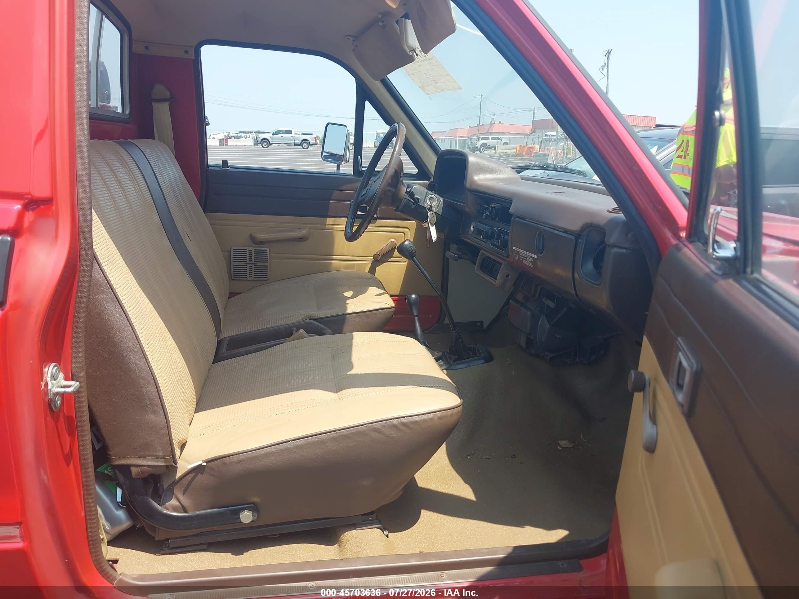 1982 Toyota Pickup Rn48 Red vin: JT4RN48D5C0049237