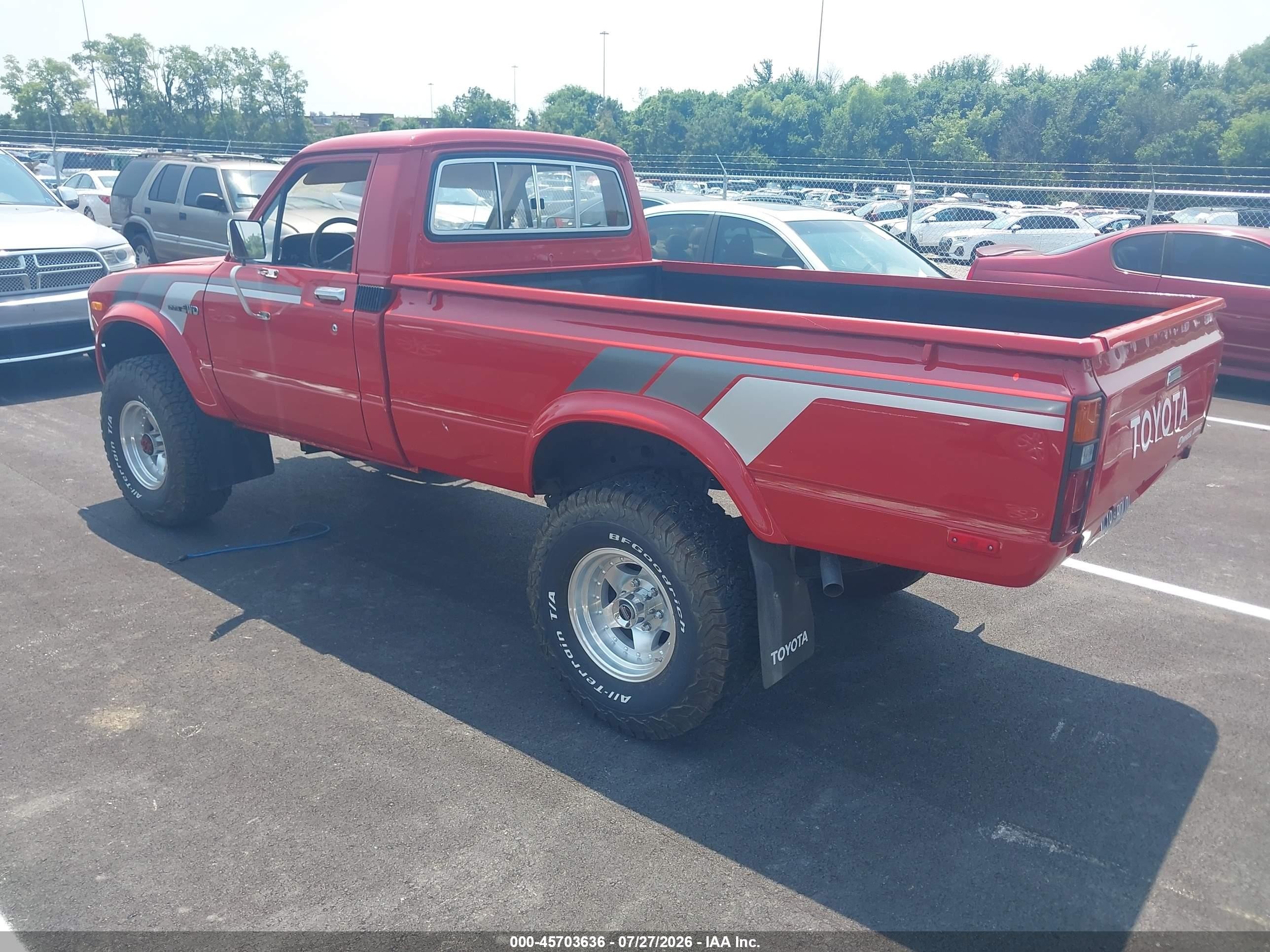 1982 Toyota Pickup Rn48 Red vin: JT4RN48D5C0049237