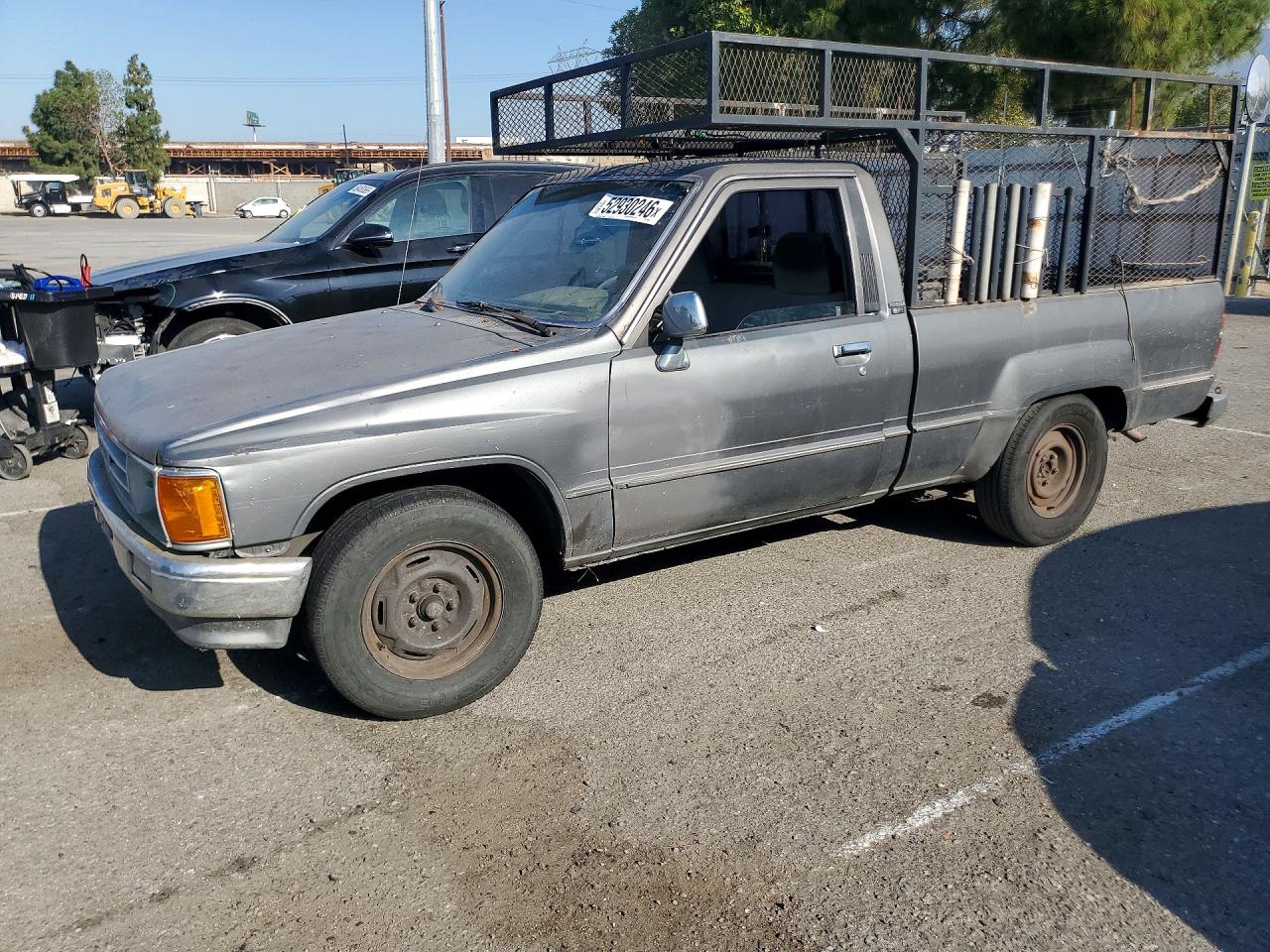 1988 Toyota Pickup Base Gray vin: JT4RN50A2J5163901