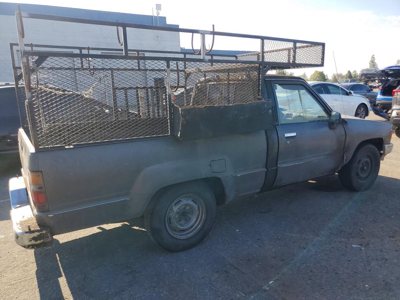 1988 Toyota Pickup Base Gray vin: JT4RN50A2J5163901