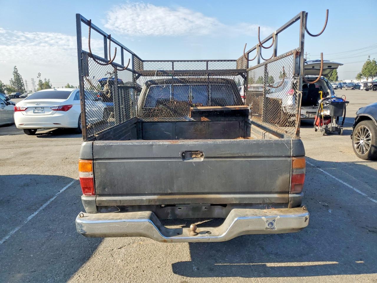 1988 Toyota Pickup Base Gray vin: JT4RN50A2J5163901