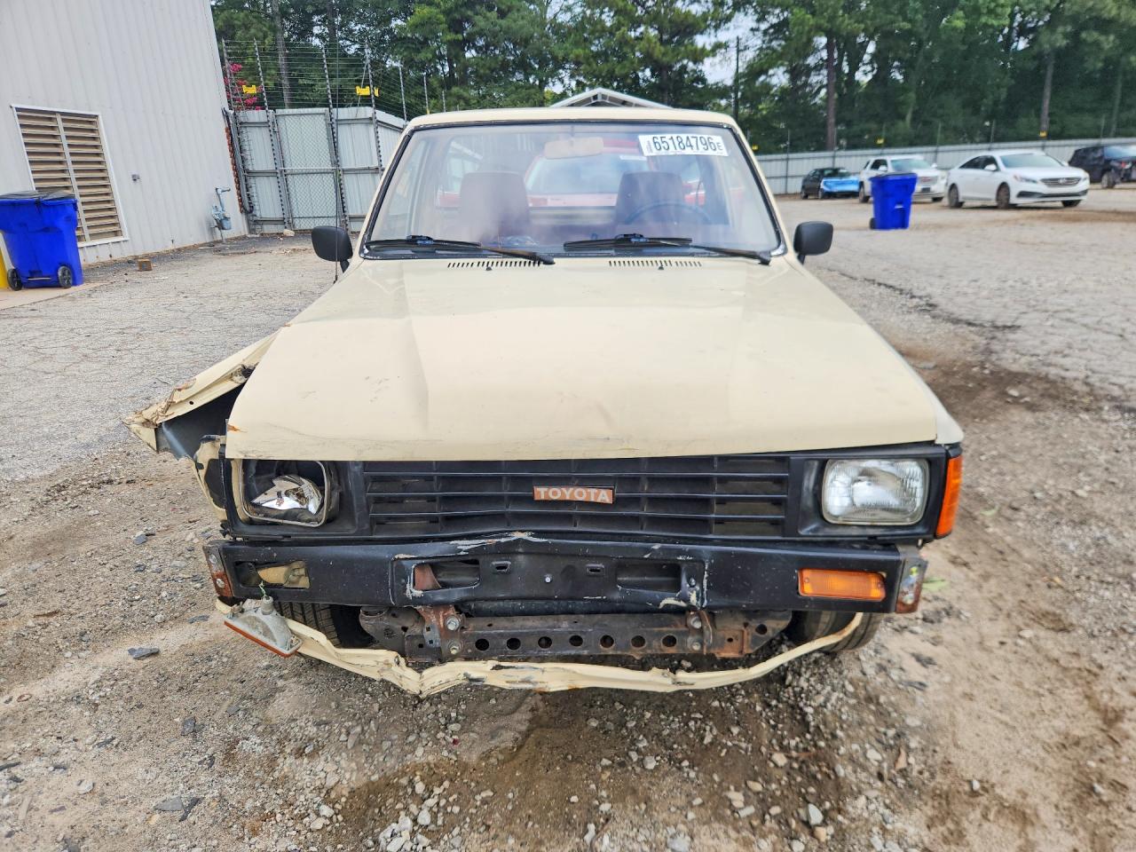 1984 Toyota Pickup 1/2 Ton Rn50 Cream vin: JT4RN50R0E0009082