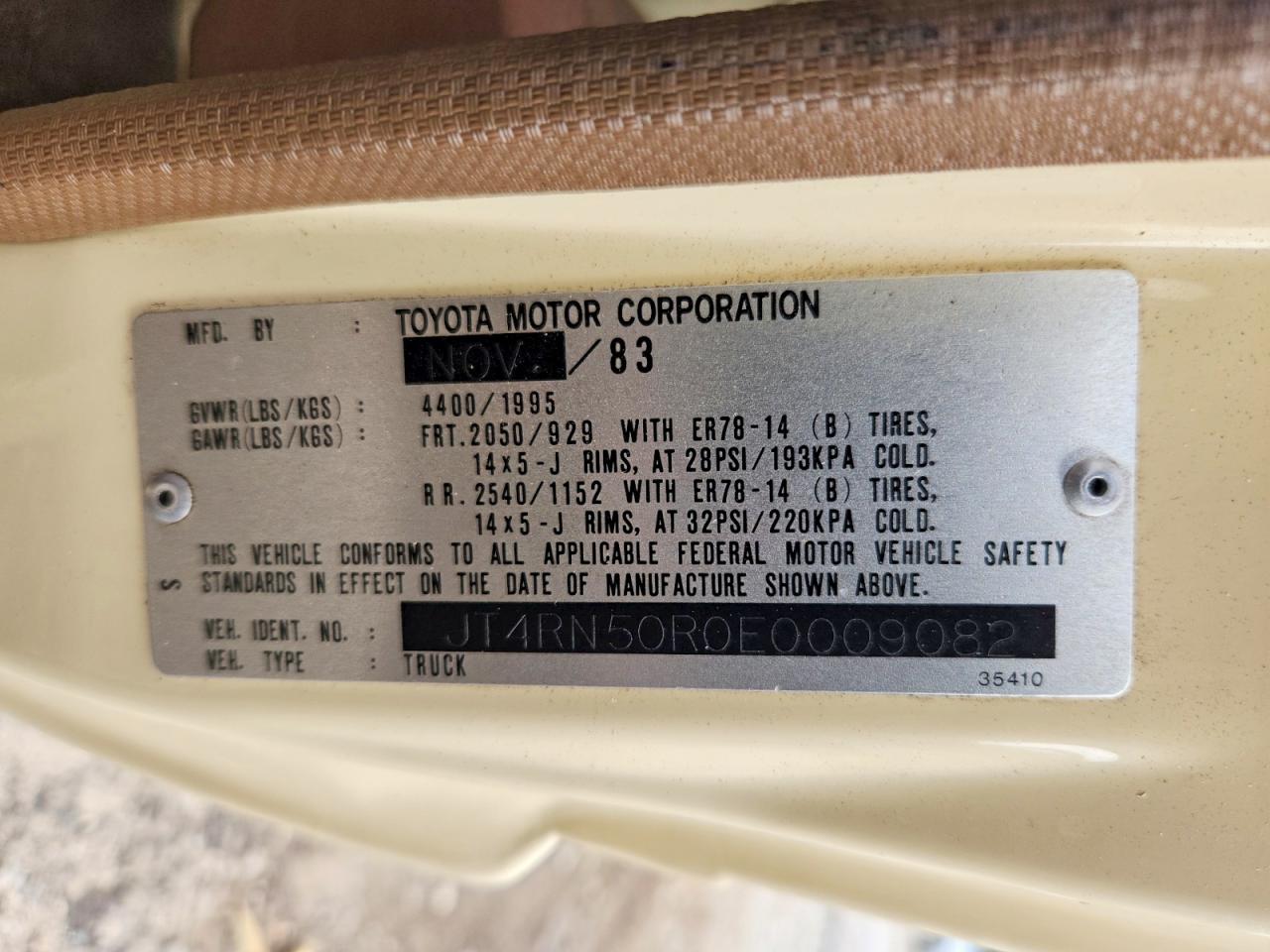 1984 Toyota Pickup 1/2 Ton Rn50 Cream vin: JT4RN50R0E0009082