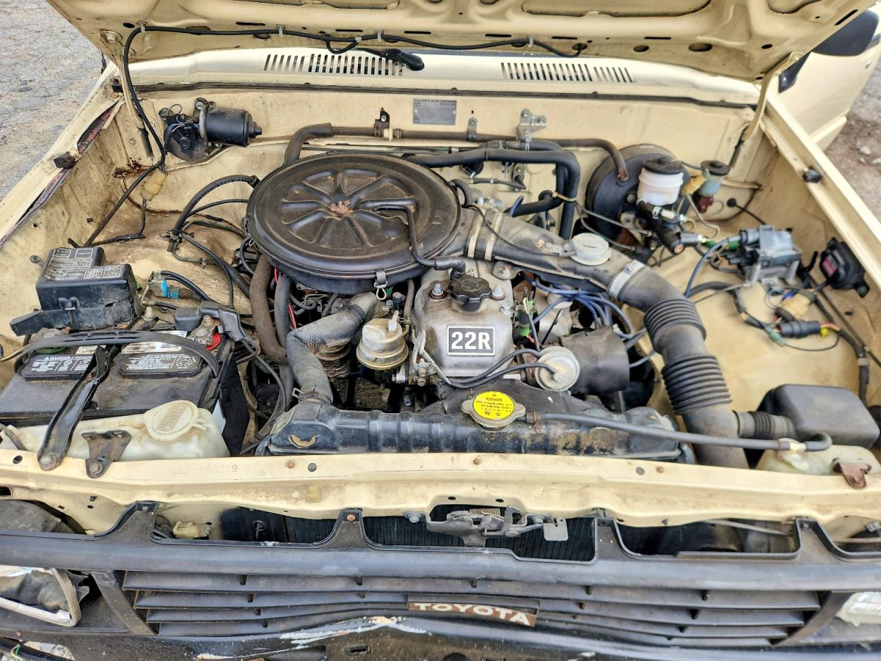 1984 Toyota Pickup 1/2 Ton Rn50 Cream vin: JT4RN50R0E0009082