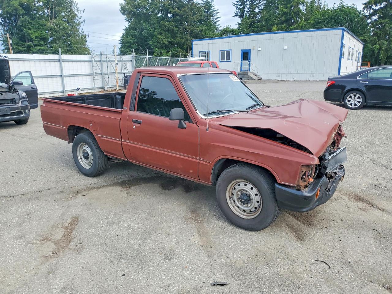 1987 Toyota Pickup Base Brown vin: JT4RN50R1H0227519