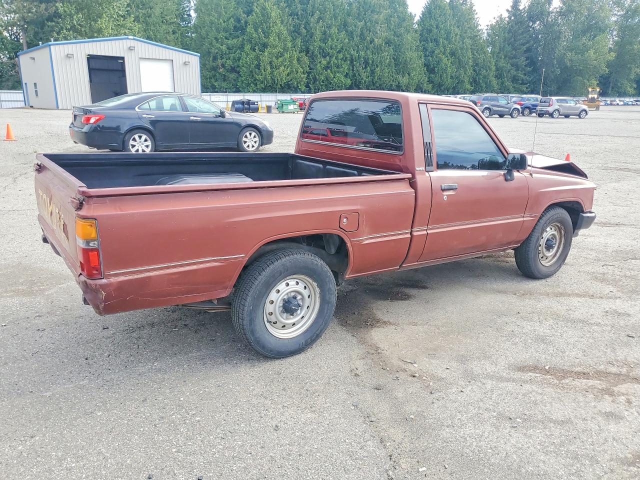 1987 Toyota Pickup Base Brown vin: JT4RN50R1H0227519