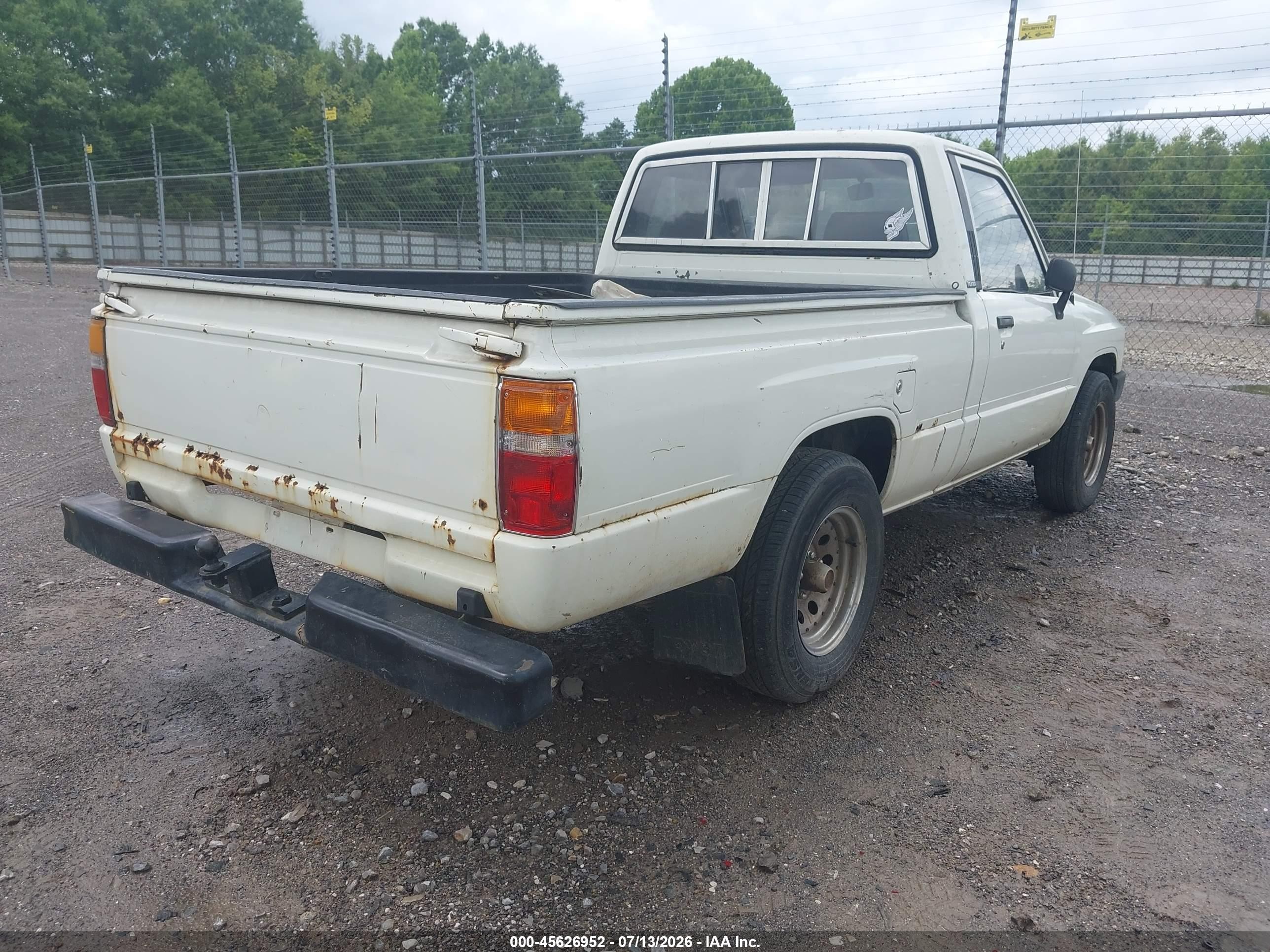 1985 Toyota Pickup 1/2 Ton Rn50 White vin: JT4RN50R3F0088989