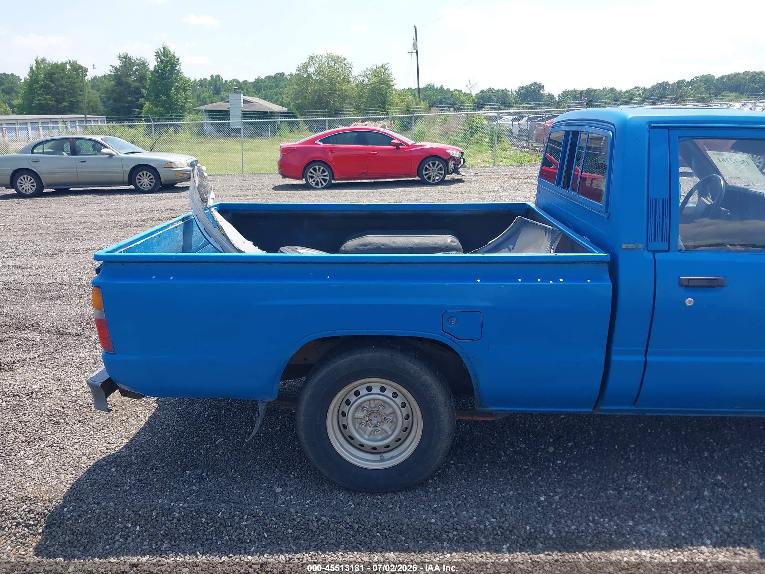 1986 Toyota Pickup 1/2 Ton Rn50 Blue vin: JT4RN50R3G0218853