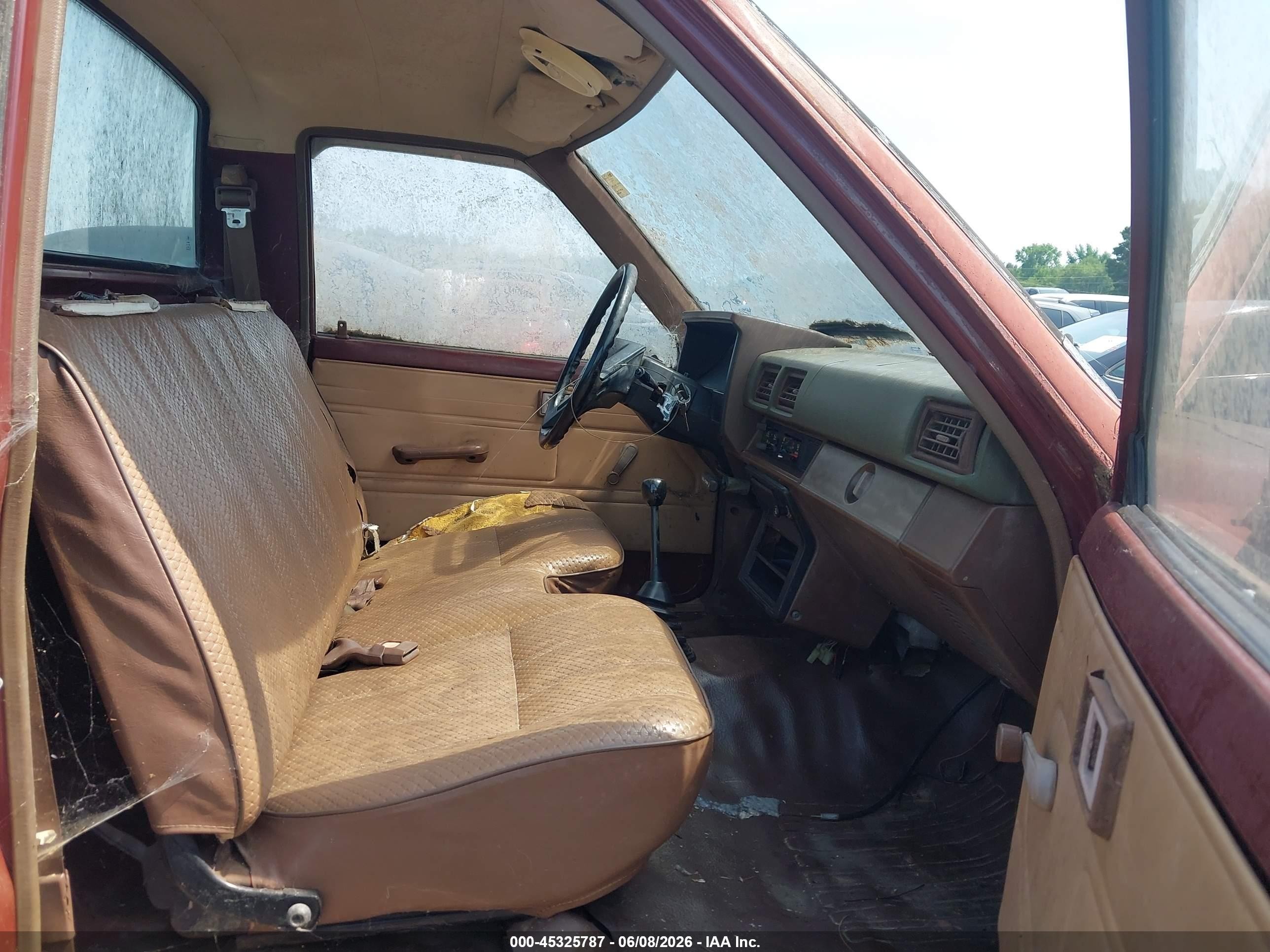 1986 Toyota Pickup 1/2 Ton Rn50 Red vin: JT4RN50R5G0150152