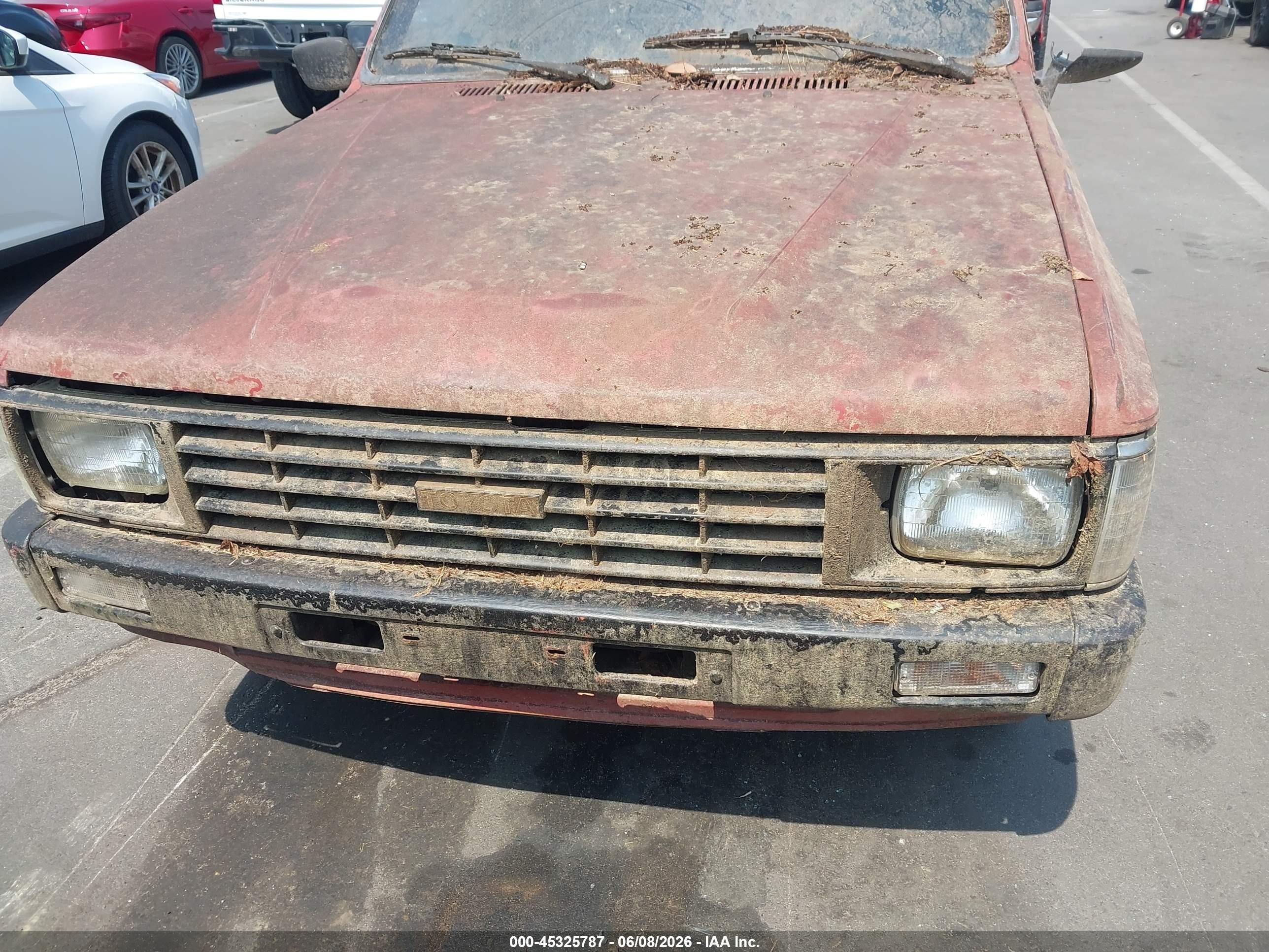 1986 Toyota Pickup 1/2 Ton Rn50 Red vin: JT4RN50R5G0150152