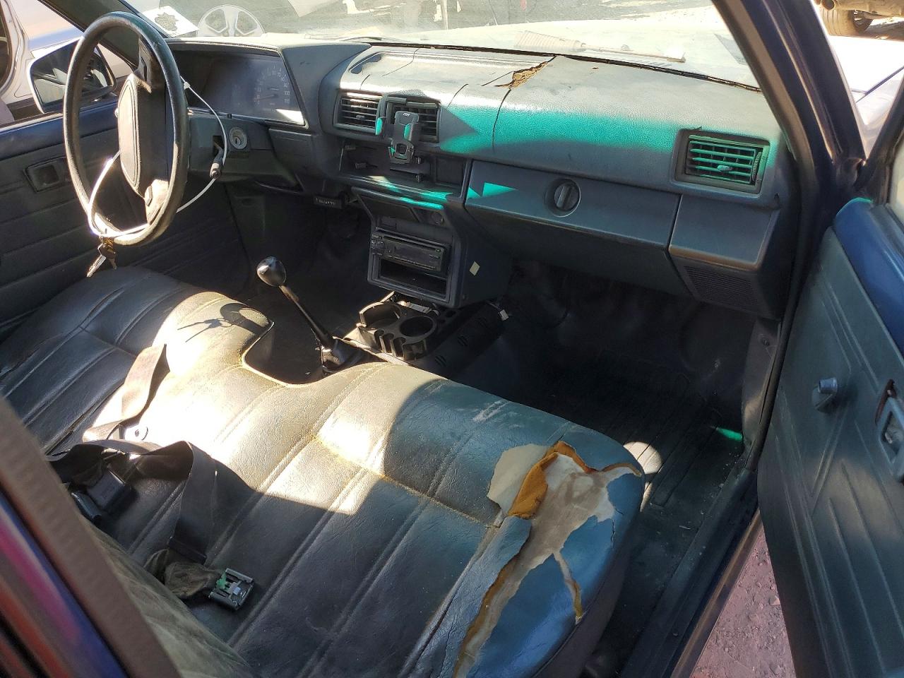 1987 Toyota Pickup Base Blue vin: JT4RN50R6H5108688