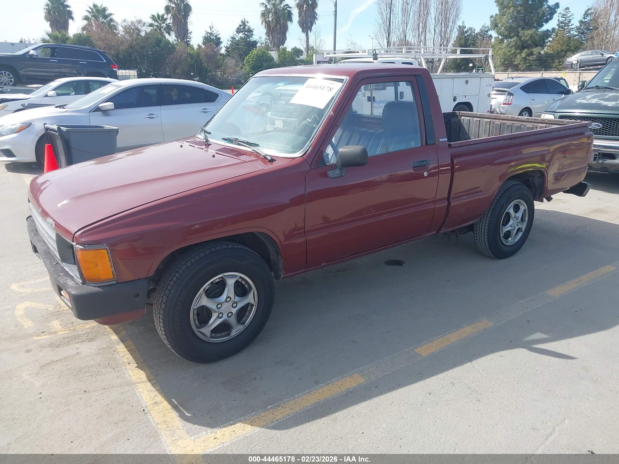 1987 Toyota Pickup 1/2 Ton Rn50 Burgundy vin: JT4RN50R7H0275610
