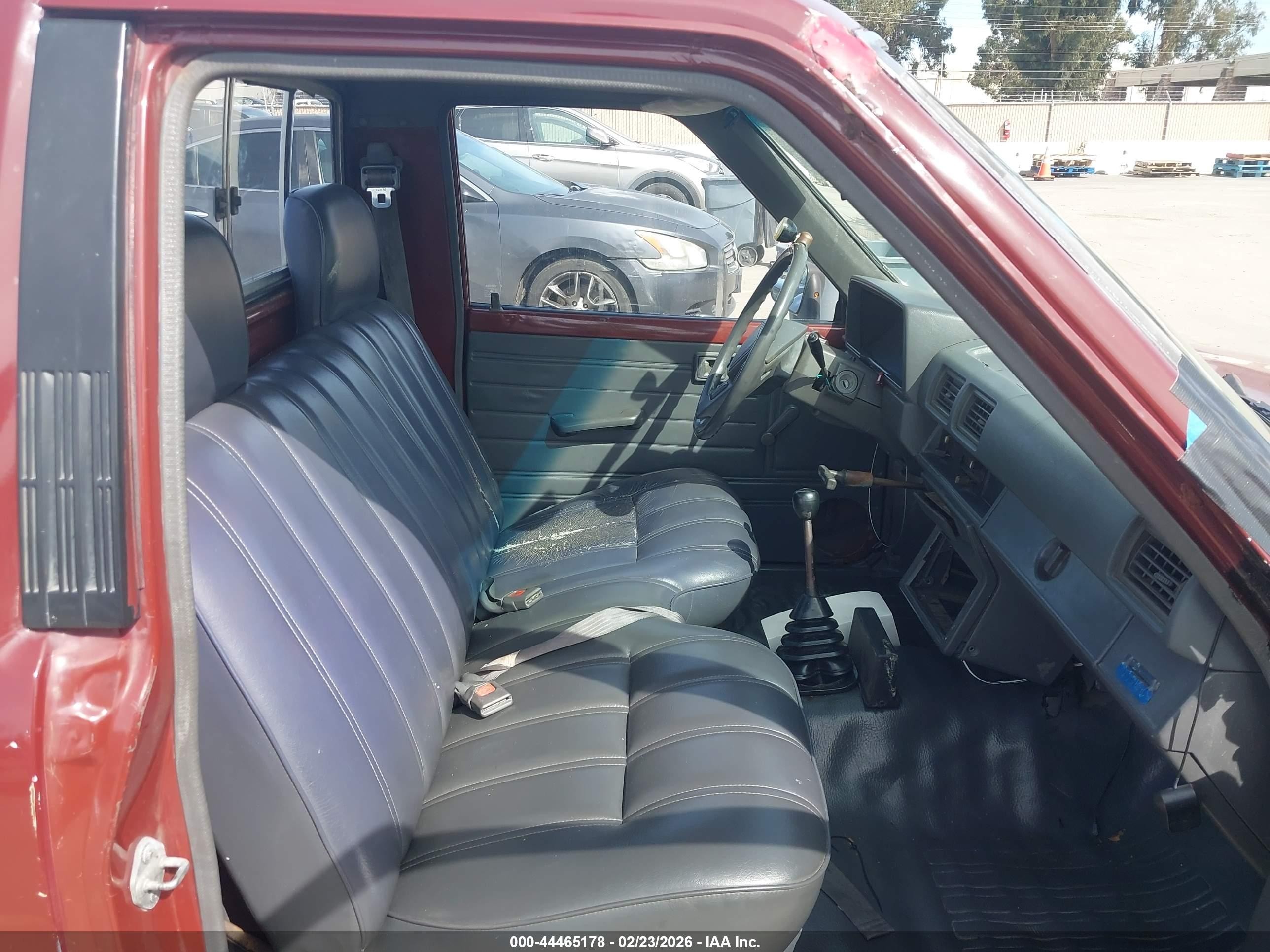 1987 Toyota Pickup 1/2 Ton Rn50 Burgundy vin: JT4RN50R7H0275610