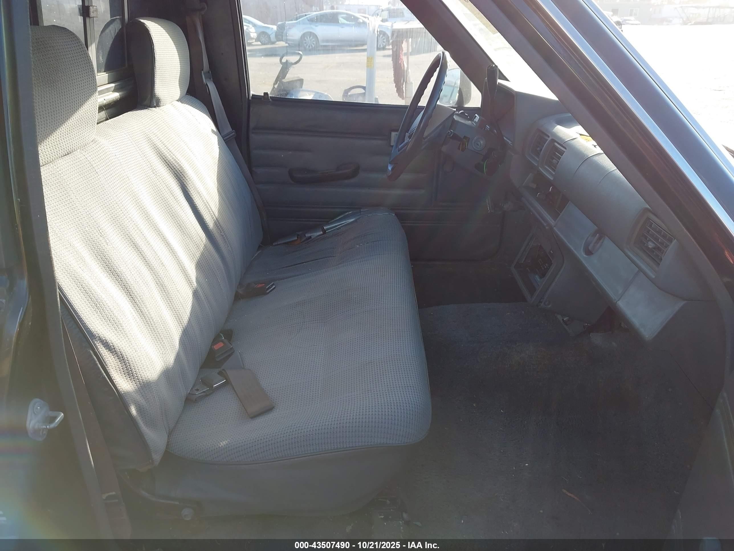 1987 Toyota Pickup 1/2 Ton Rn50 Black vin: JT4RN50R8H0274806