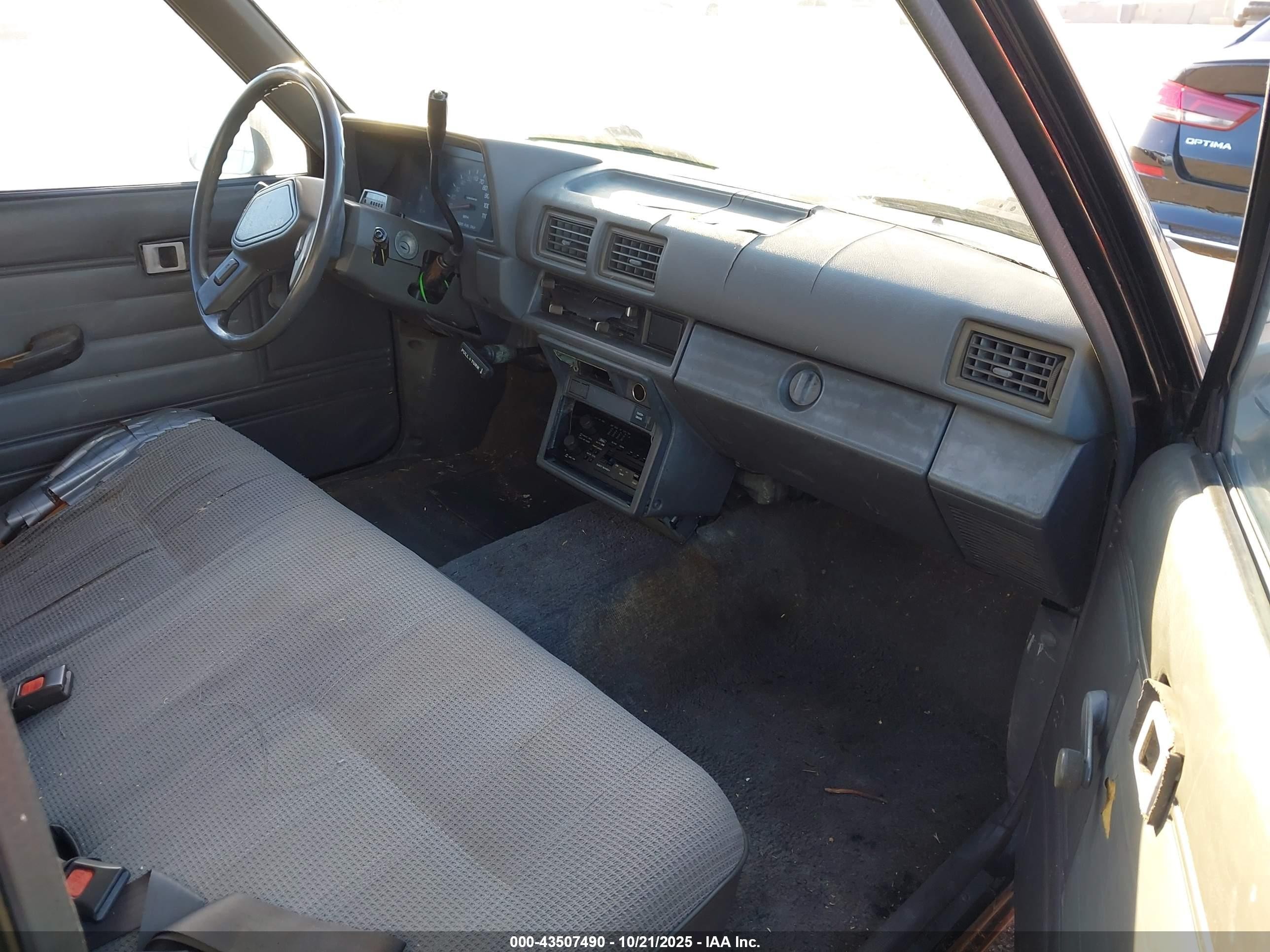 1987 Toyota Pickup 1/2 Ton Rn50 Black vin: JT4RN50R8H0274806