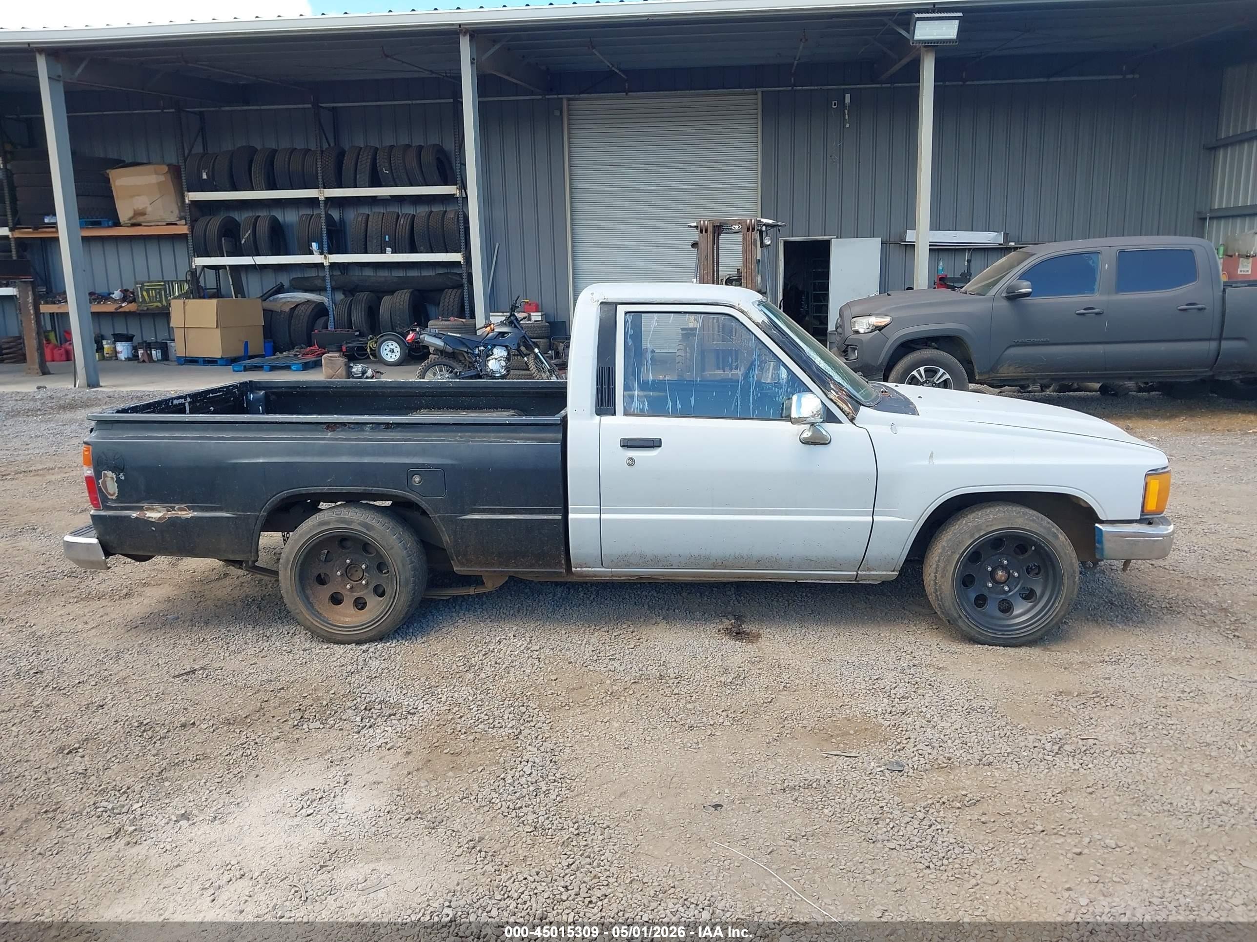 1988 Toyota Pickup 1/2 Ton Rn50 Gray vin: JT4RN50R8J5130701