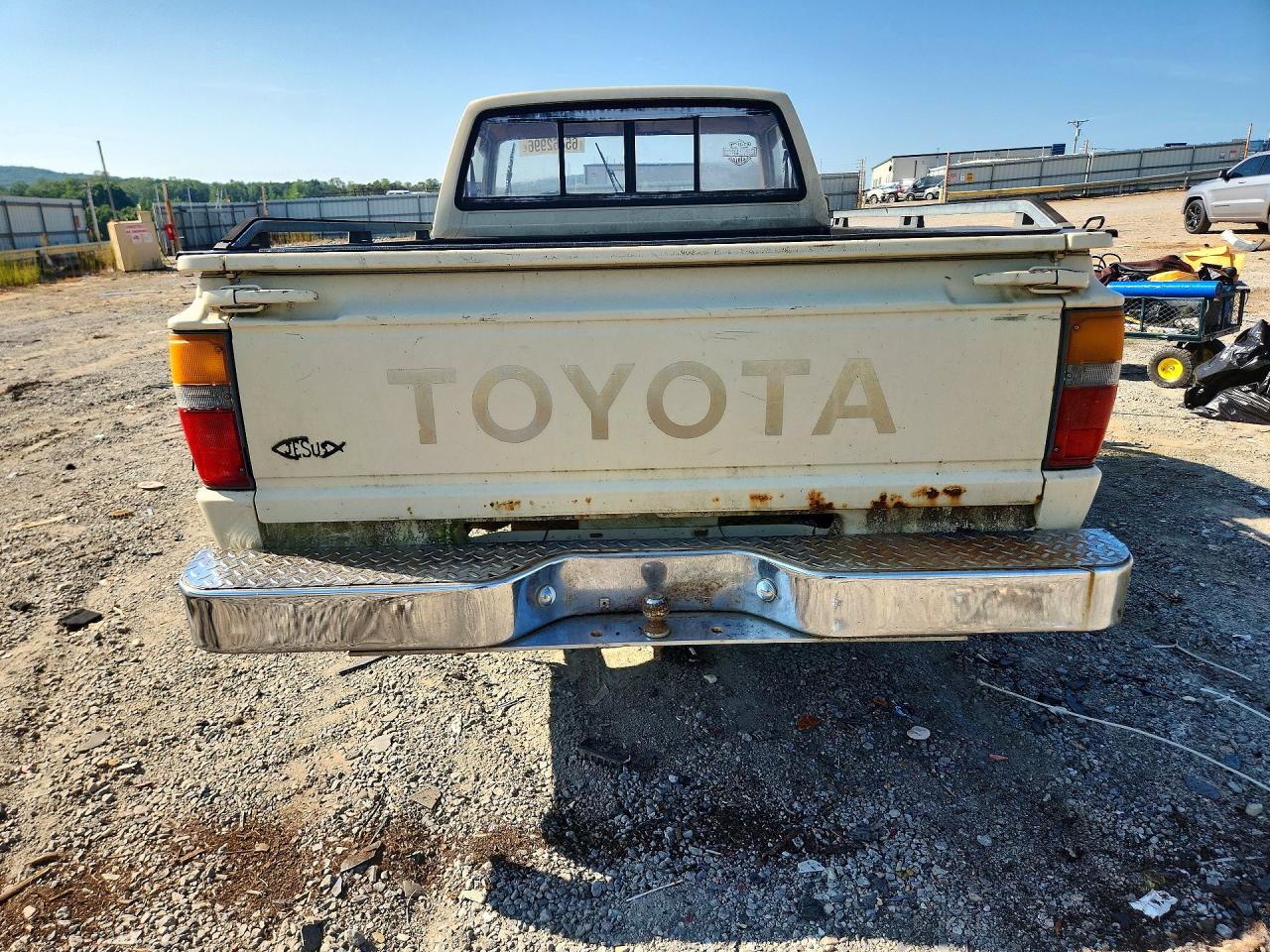 1986 Toyota Pickup 1/2 Ton Rn50 Бежевый vin: JT4RN50R9G0128056