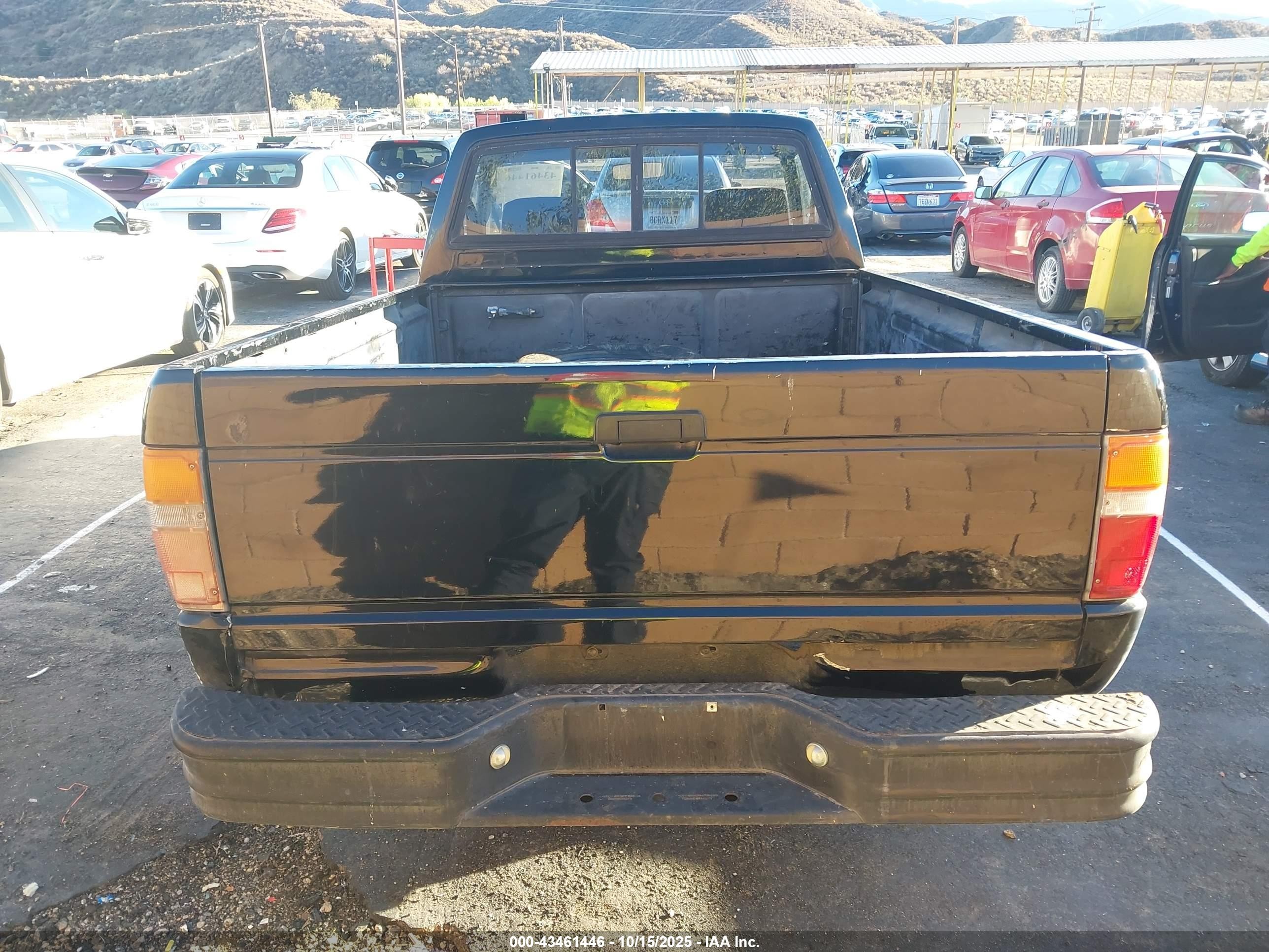 1987 Toyota Pickup 1/2 Ton Rn50 Black vin: JT4RN50R9H0249218