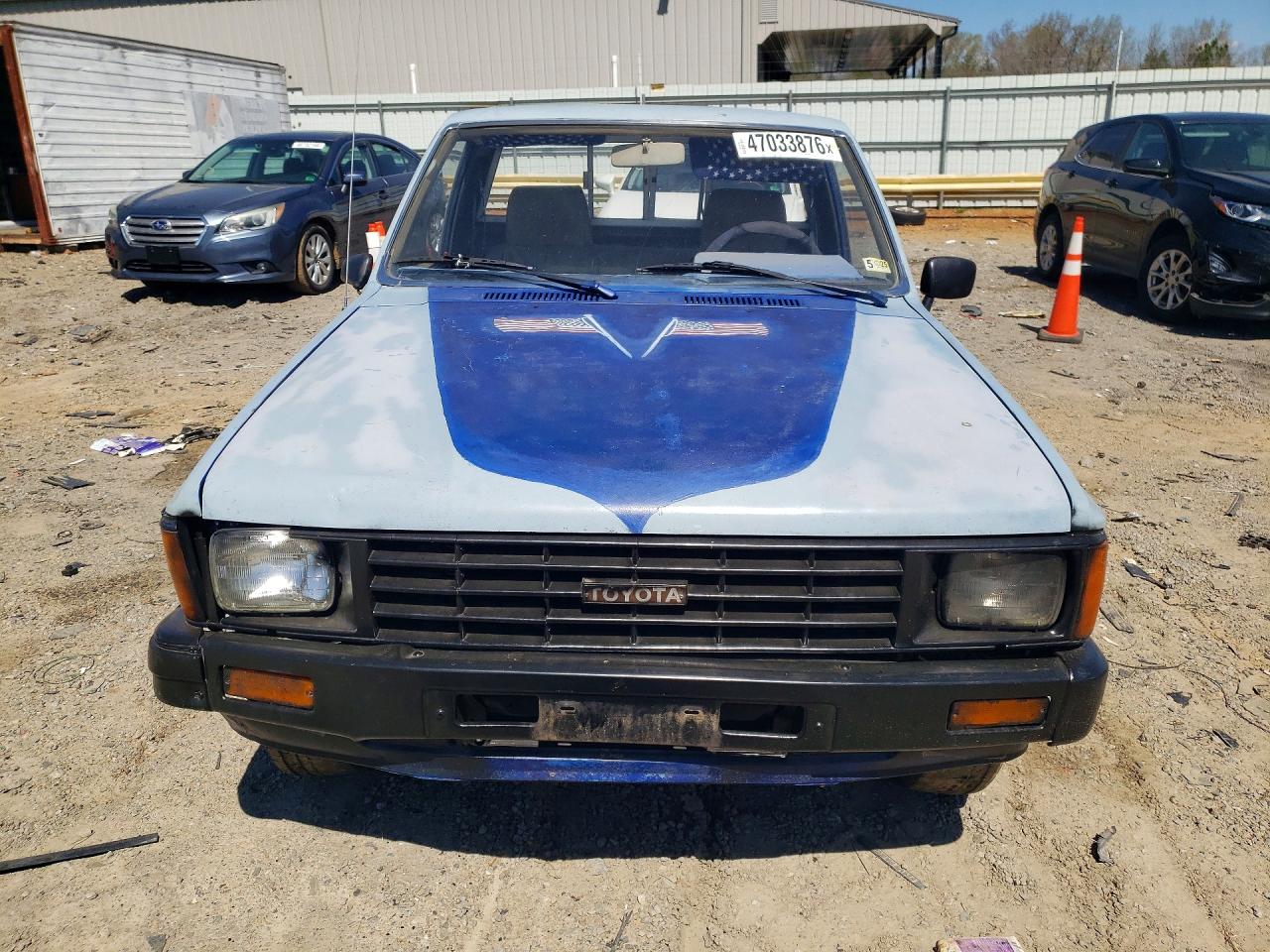 1984 Toyota Pickup Base Blue vin: JT4RN50RXE0007758