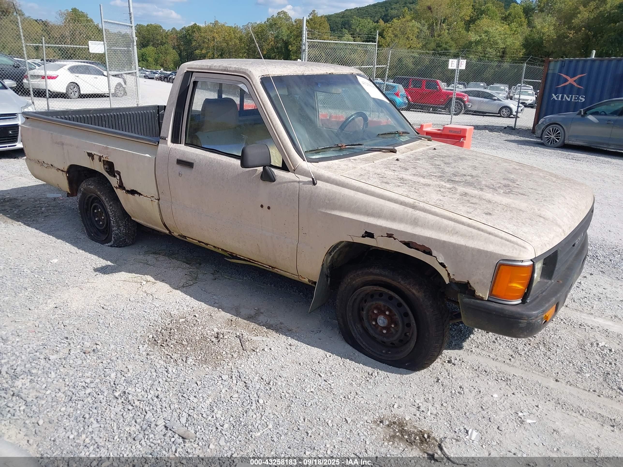 1987 Toyota Pickup 1/2 Ton Rn50 White vin: JT4RN50RXH0279960