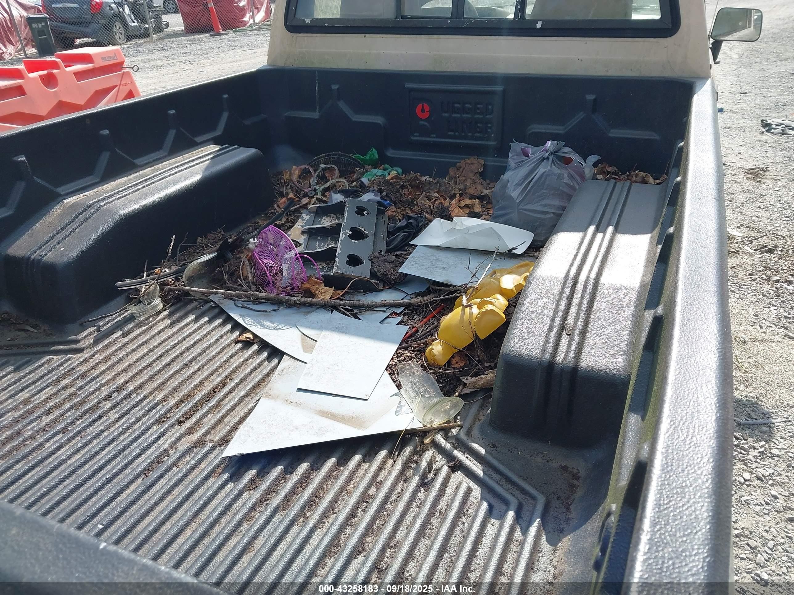 1987 Toyota Pickup 1/2 Ton Rn50 White vin: JT4RN50RXH0279960