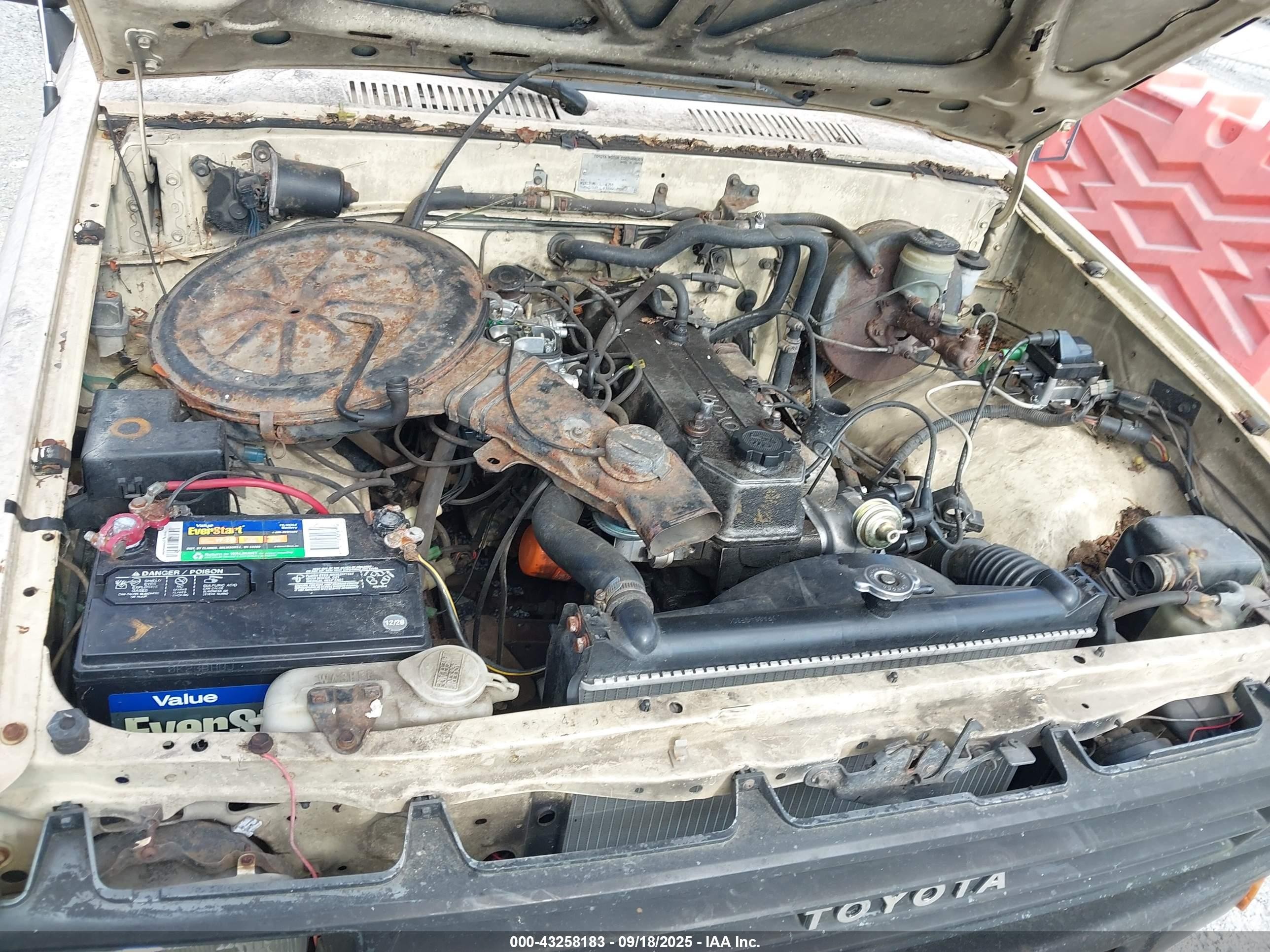 1987 Toyota Pickup 1/2 Ton Rn50 White vin: JT4RN50RXH0279960