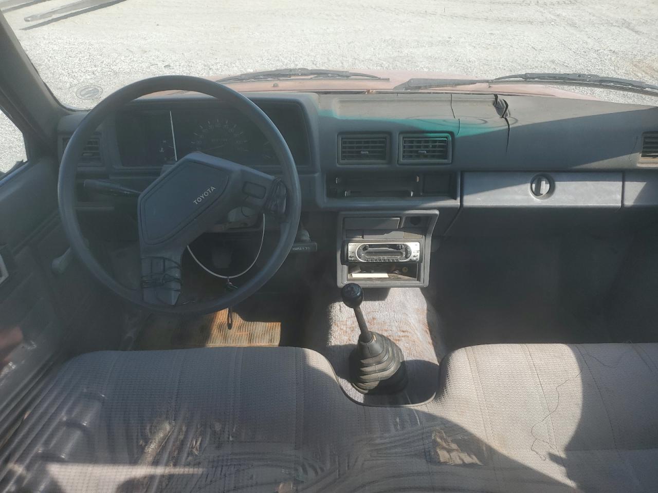 1987 Toyota Pickup 1/2 Ton Rn50 Red vin: JT4RN50RXH0301116