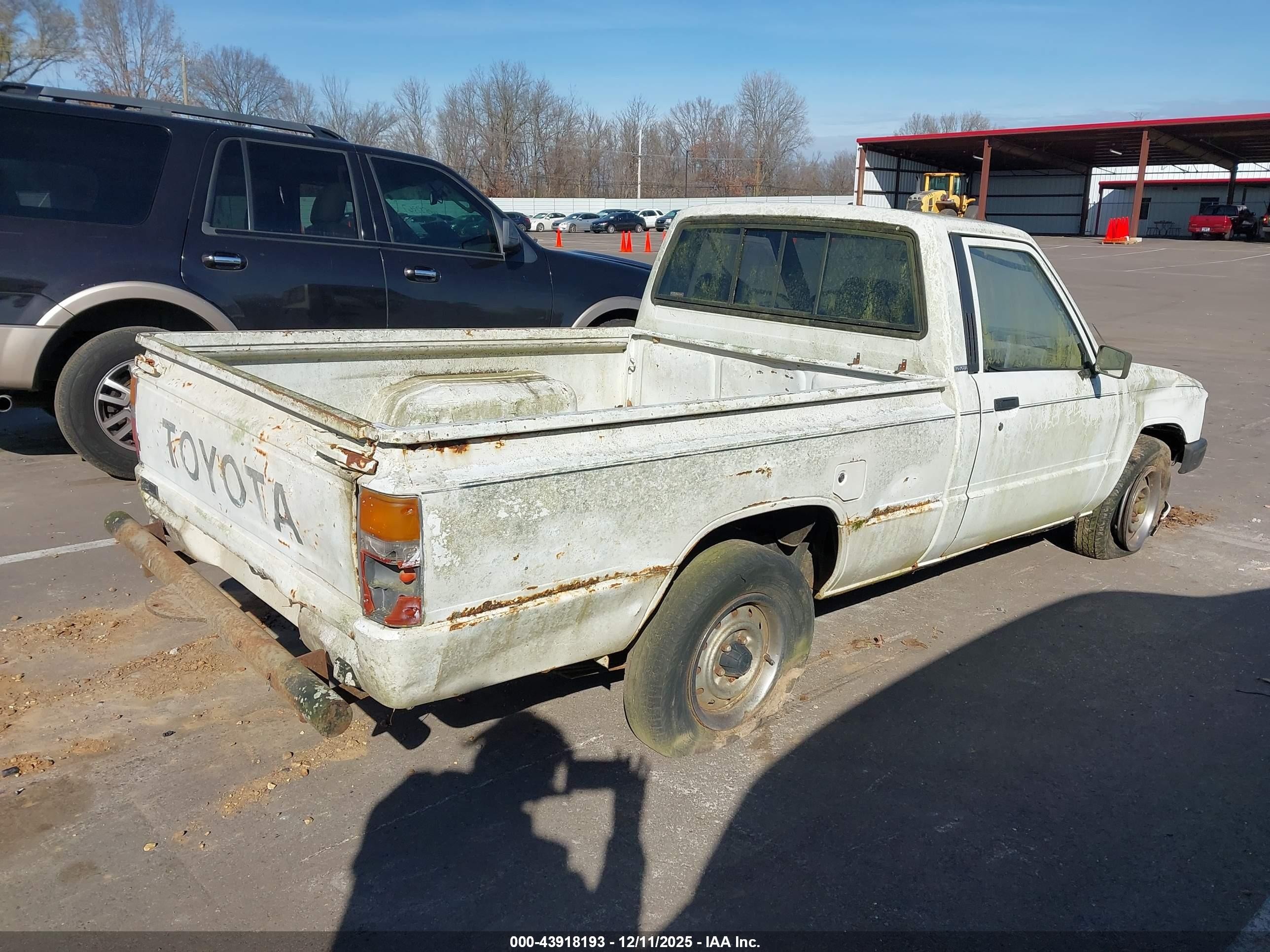 1987 Toyota Pickup 1/2 Ton Rn50 Cream vin: JT4RN50RXH0301701