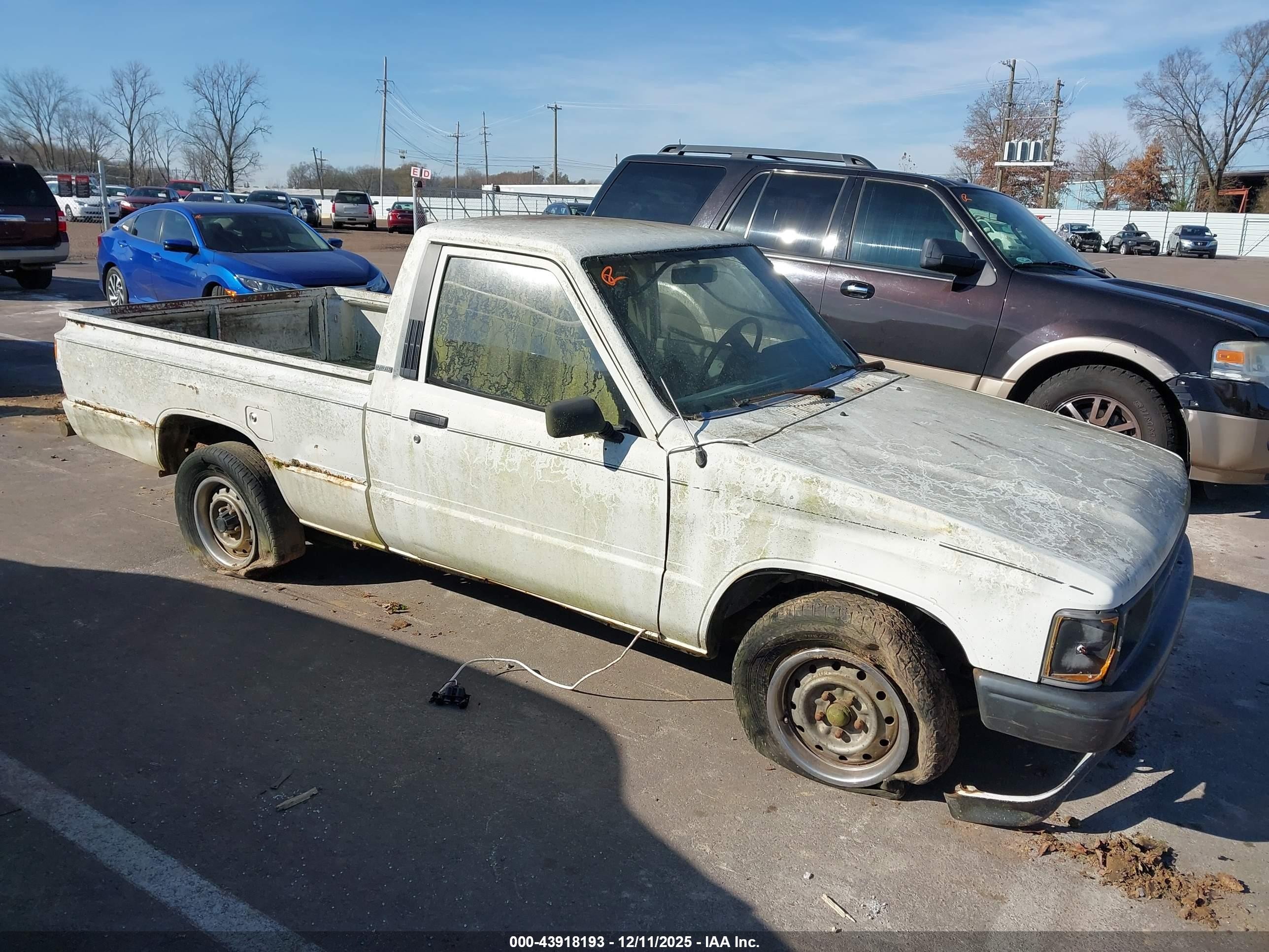 1987 Toyota Pickup 1/2 Ton Rn50 Cream vin: JT4RN50RXH0301701