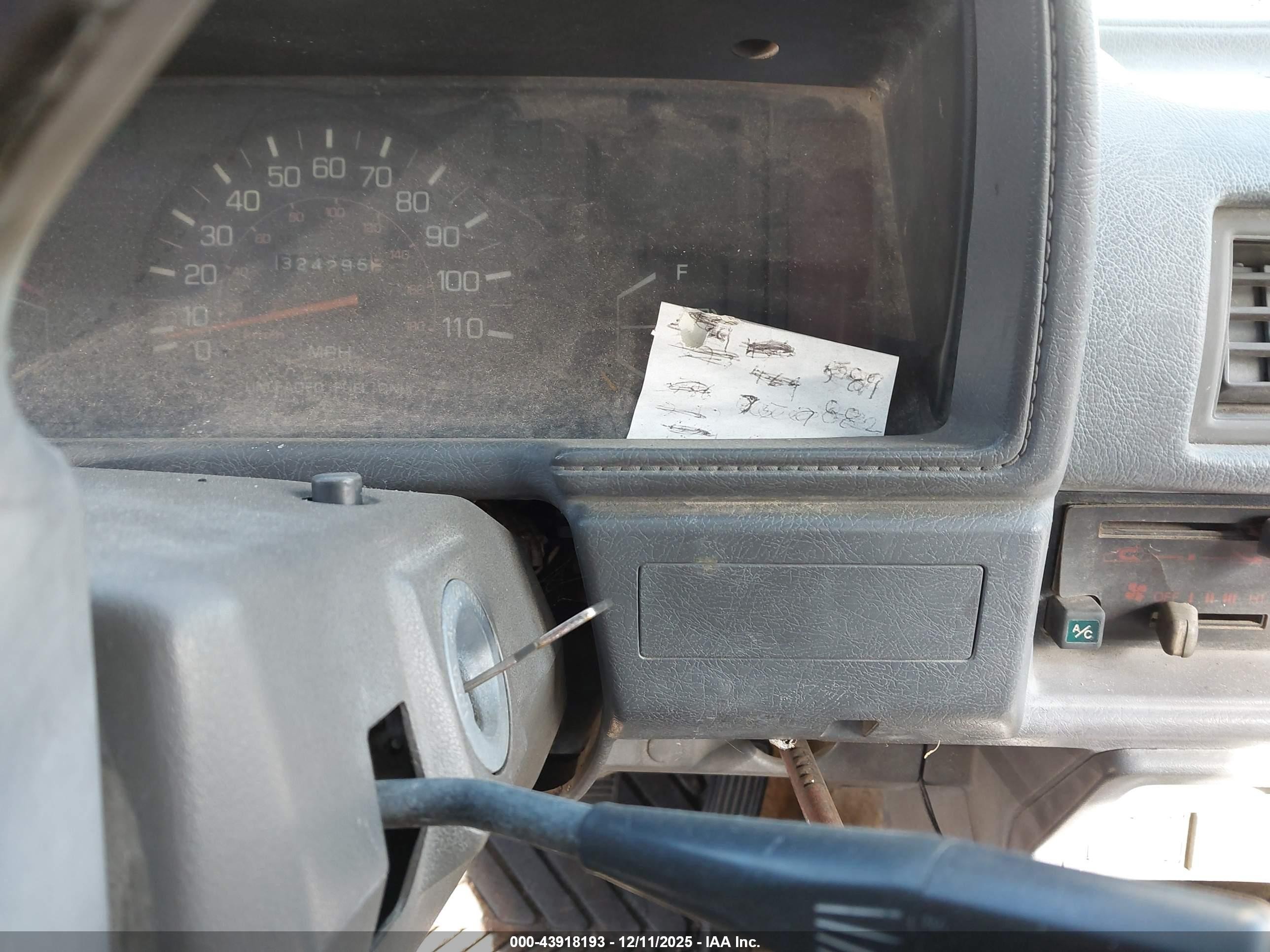 1987 Toyota Pickup 1/2 Ton Rn50 Cream vin: JT4RN50RXH0301701
