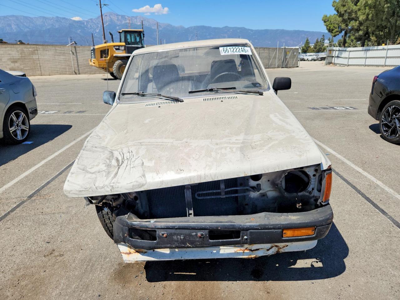 1988 Toyota Pickup 1/2 Ton Rn55 Белый vin: JT4RN55A7J0269900