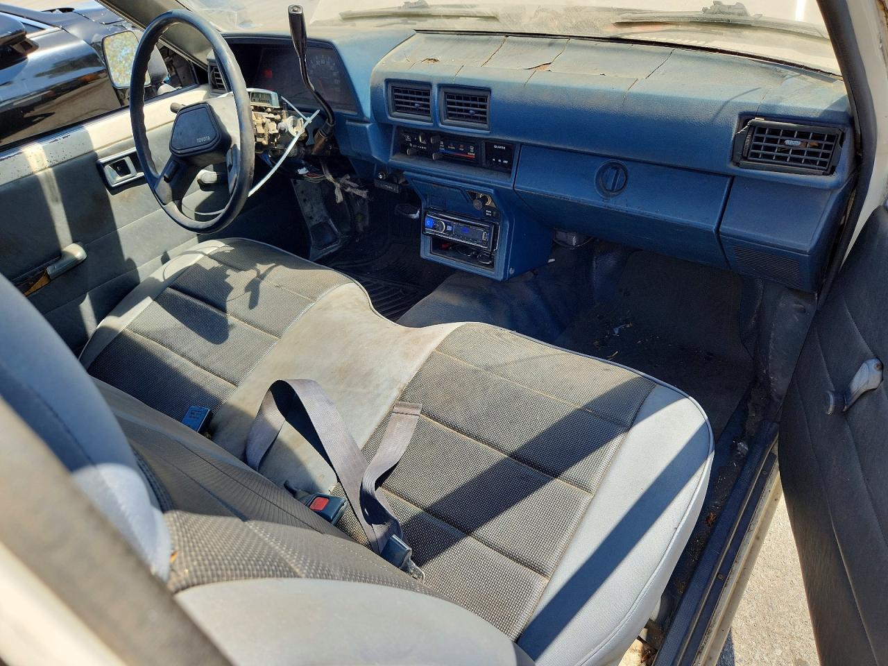 1988 Toyota Pickup 1/2 Ton Rn55 Белый vin: JT4RN55A7J0269900