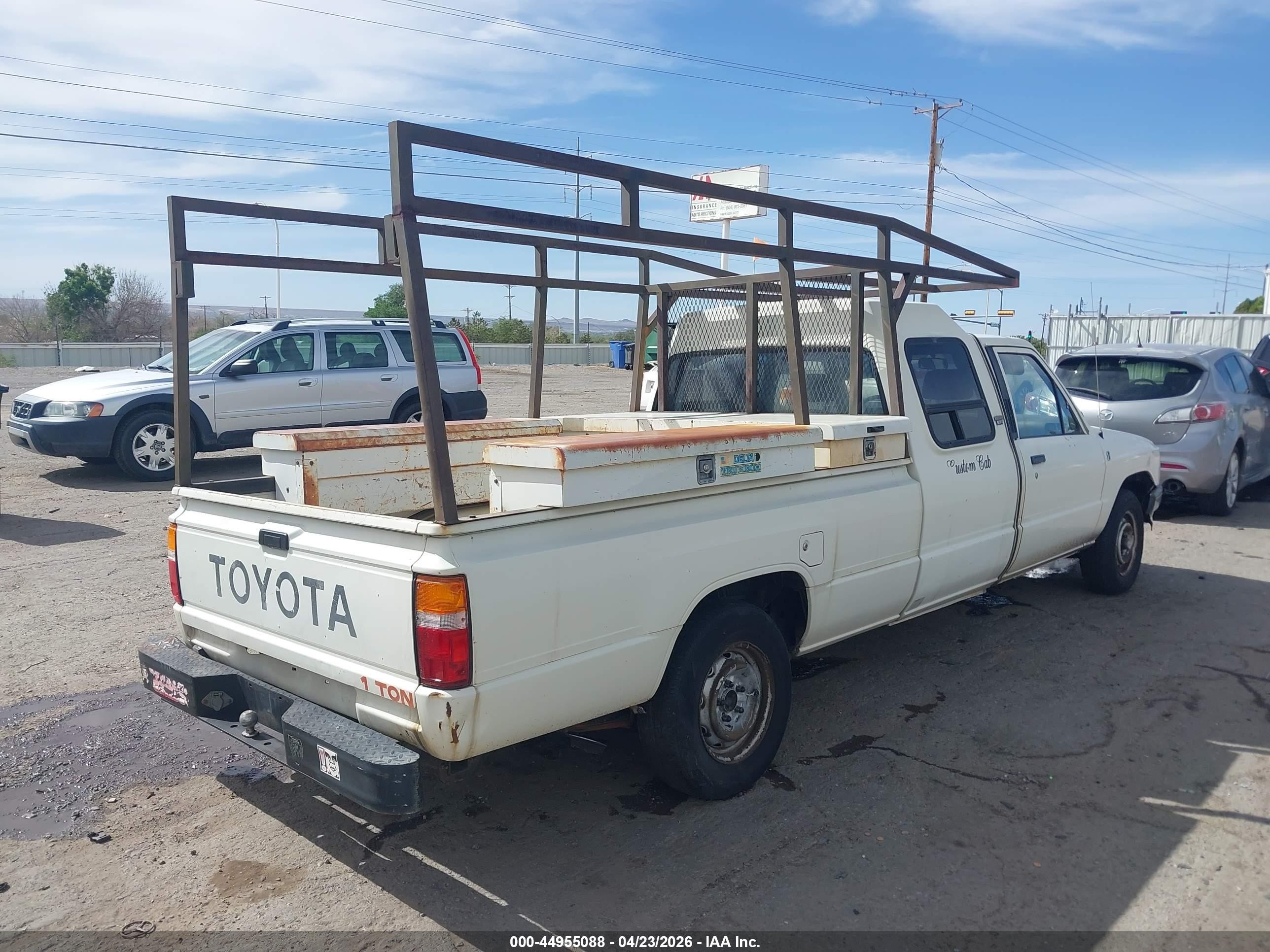 1987 Toyota Pickup 1 Ton Long Bed Rn55 White vin: JT4RN55E3H0237264