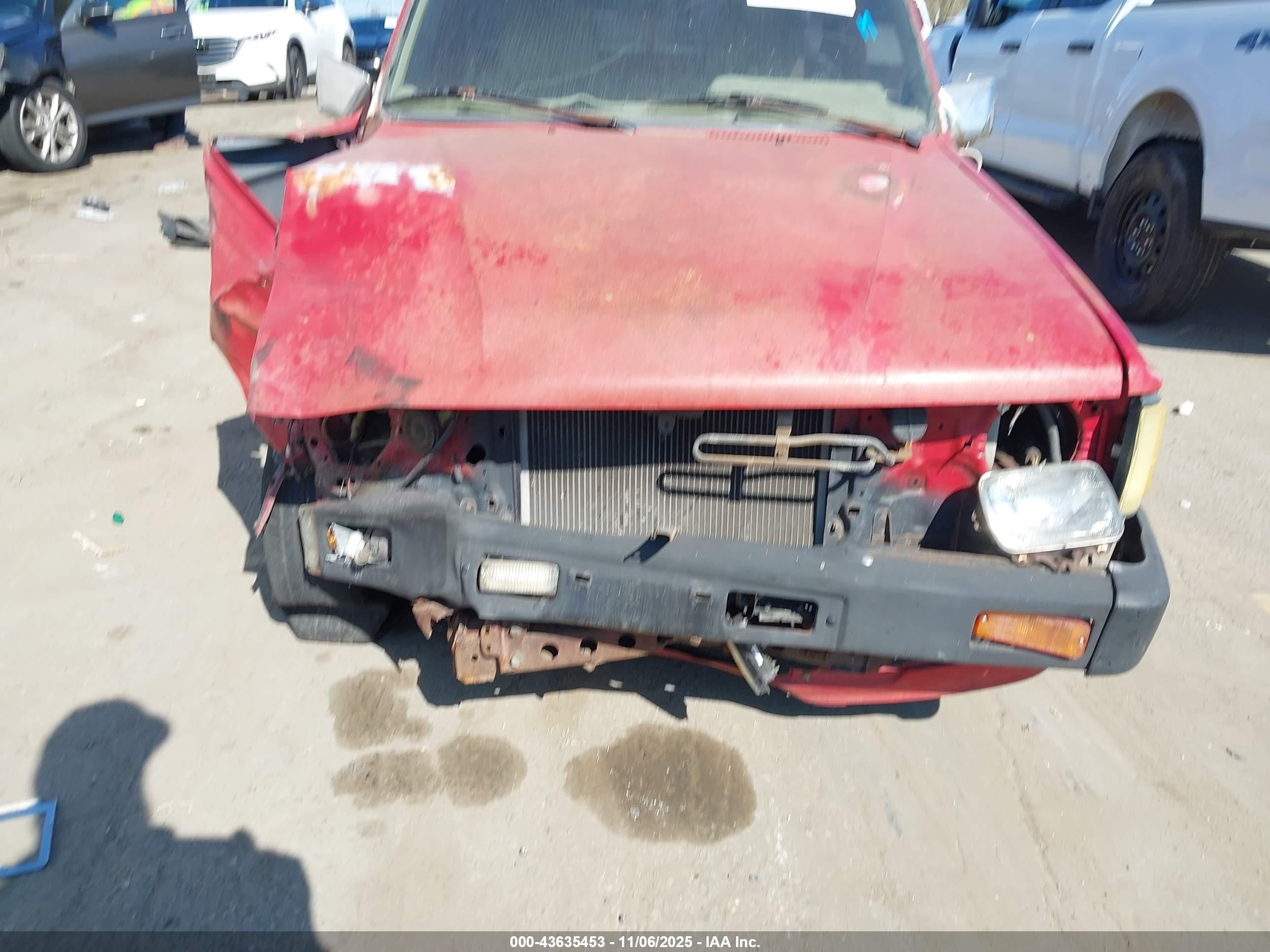 1984 Toyota Pickup 3/4 Ton Long Bed Rn55 Red vin: JT4RN55E8E0051523