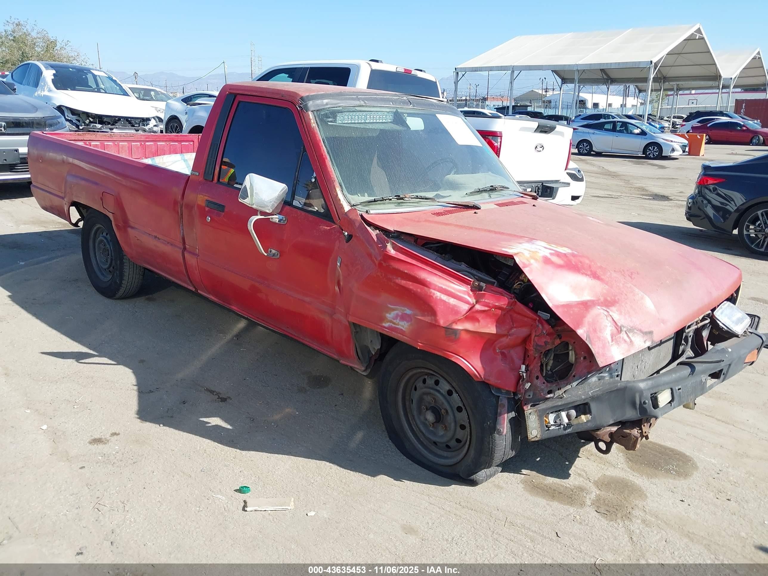 1984 Toyota Pickup 3/4 Ton Long Bed Rn55 Red vin: JT4RN55E8E0051523