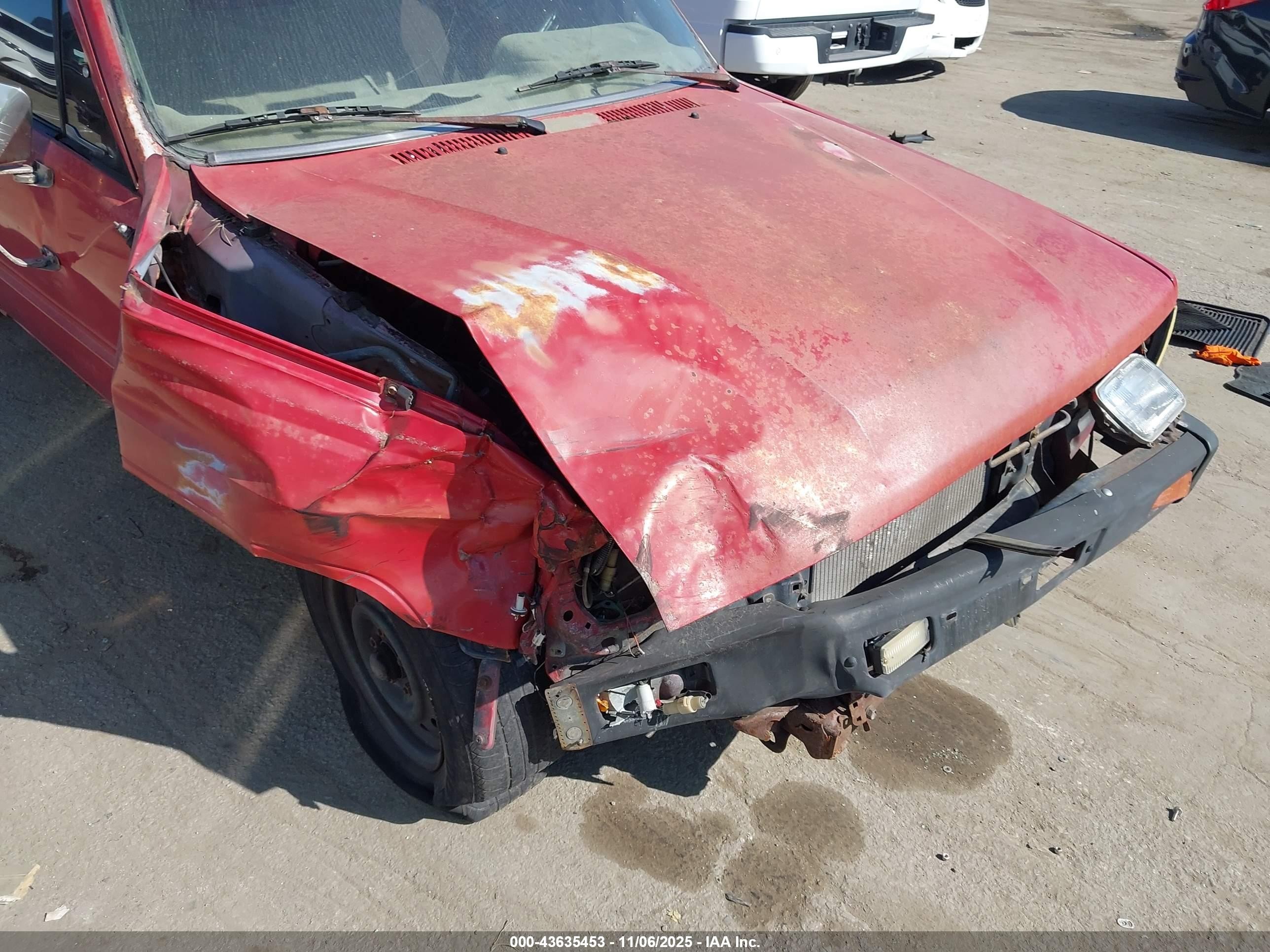 1984 Toyota Pickup 3/4 Ton Long Bed Rn55 Red vin: JT4RN55E8E0051523